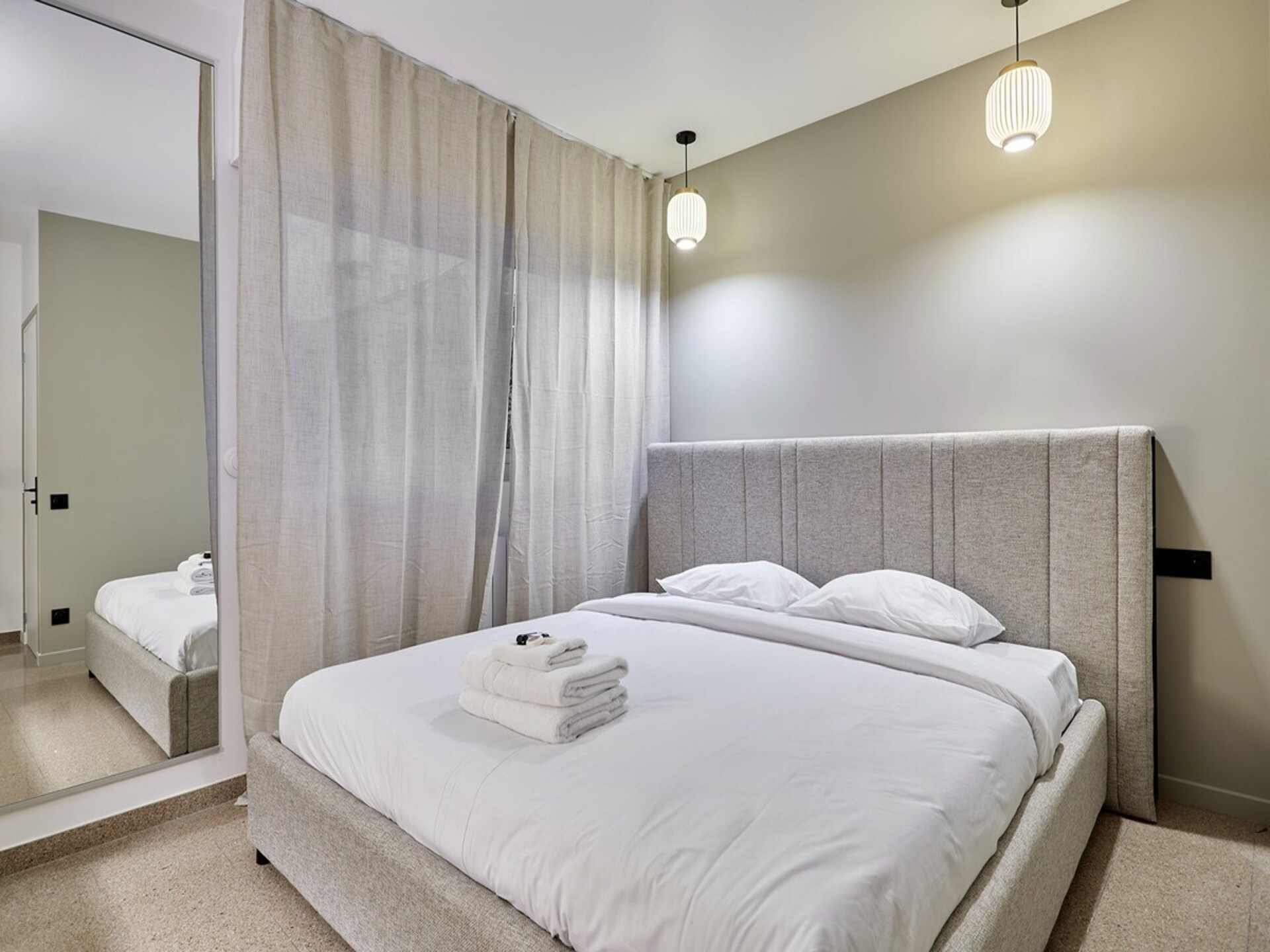 Ruim modern appartement voor 6 bij Père Lachaise, 113m² - foto 12