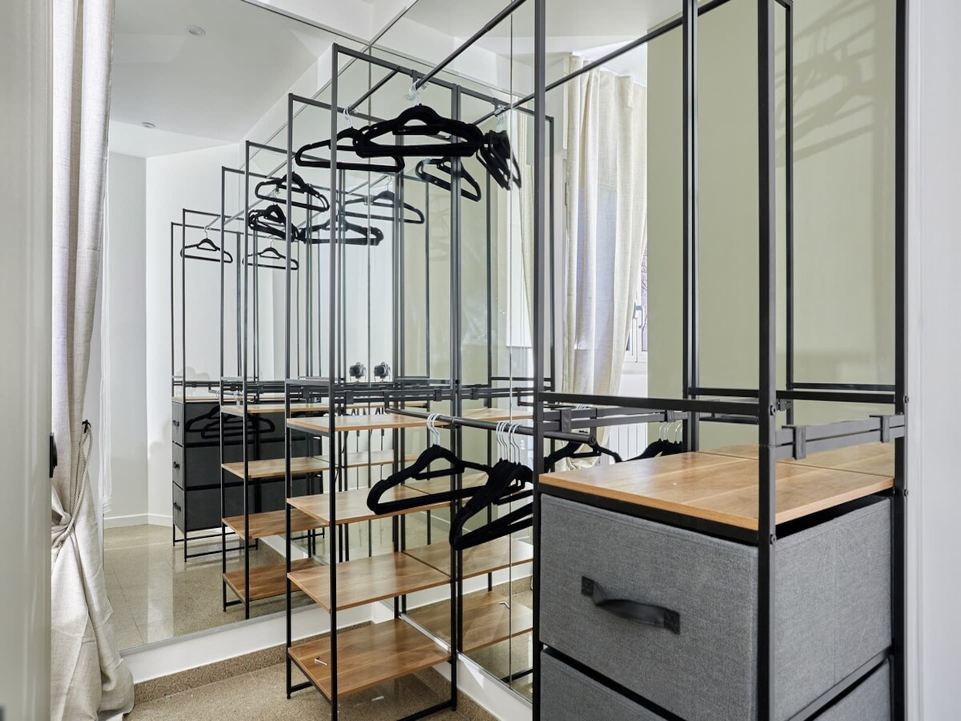 Ruim modern appartement voor 6 bij Père Lachaise, 113m² - foto 24