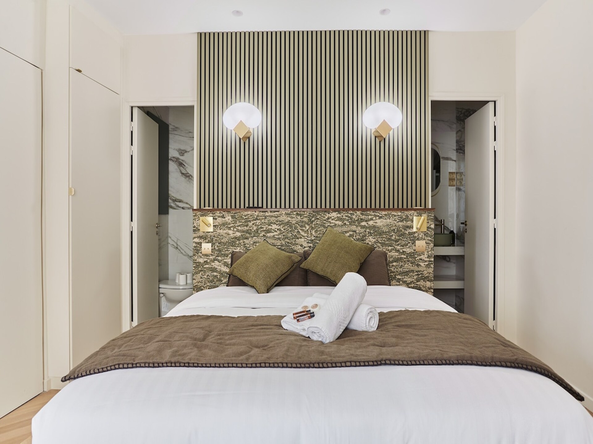 Chic studio-appartement aan de Rue du Faubourg Saint-Honoré, Parijs - foto 2