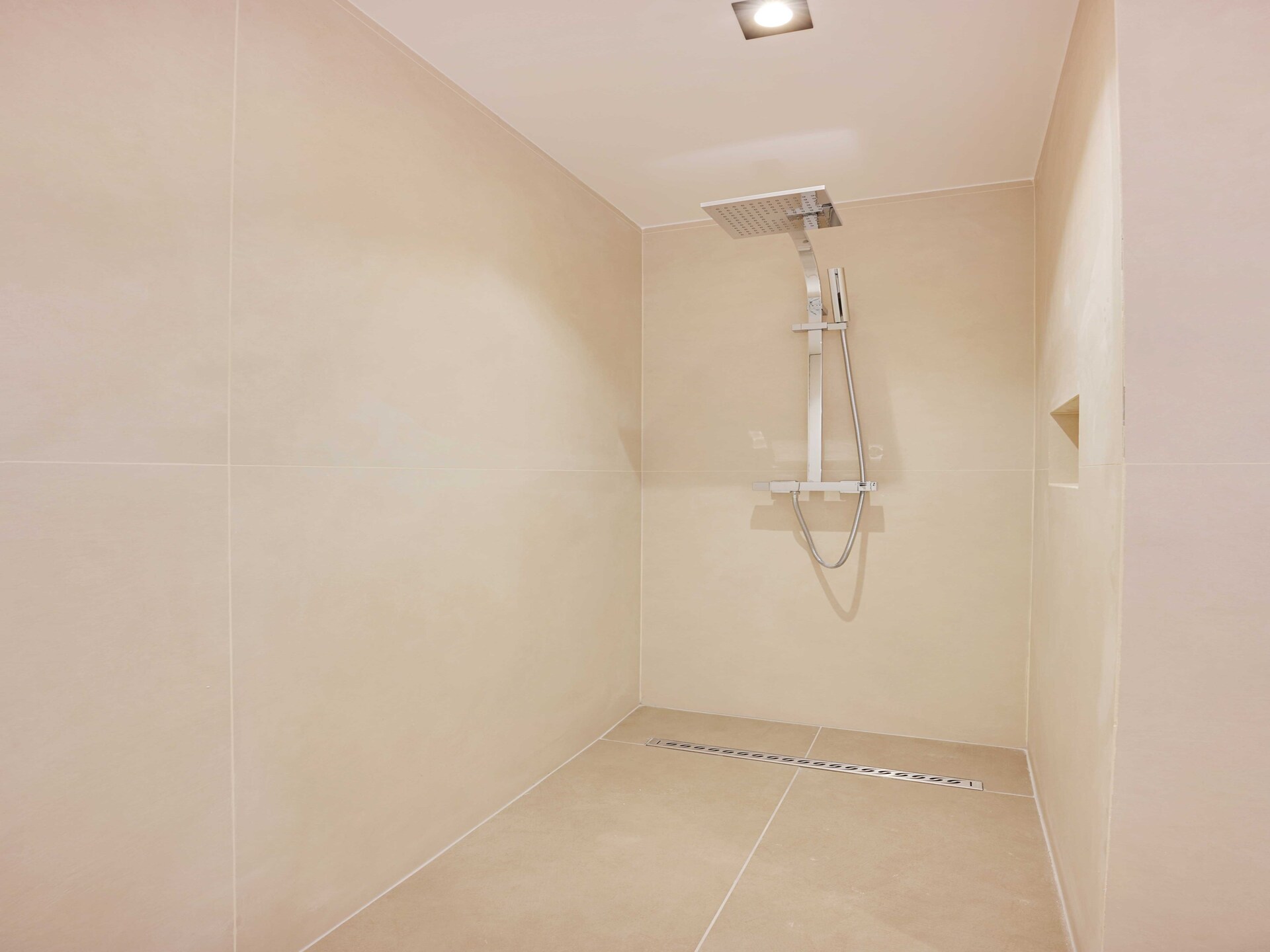 Modern appartement met 2 slaapkamers vlakbij Parijs in Suresnes - foto 13
