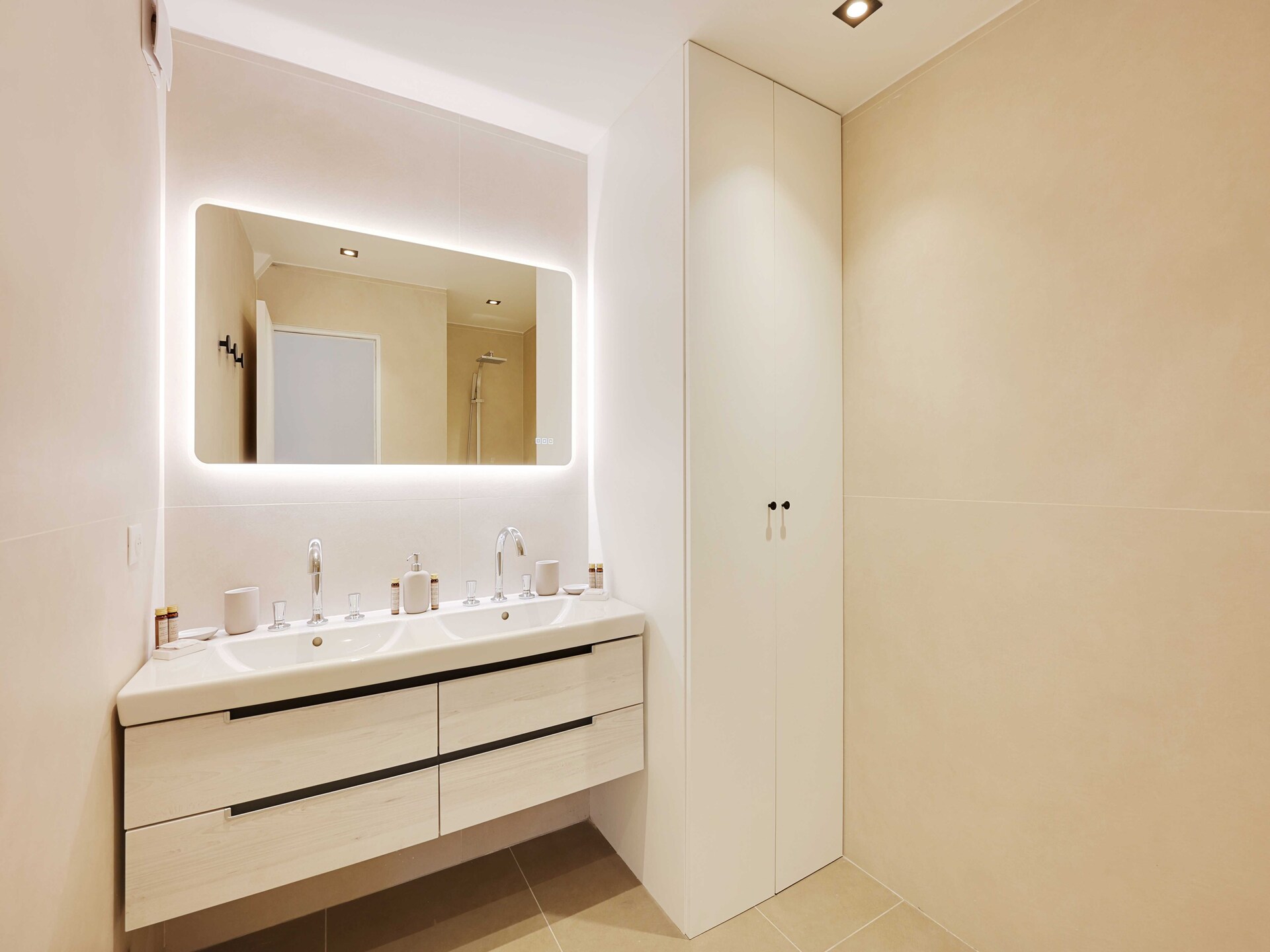 Modern appartement met 2 slaapkamers vlakbij Parijs in Suresnes - foto 14