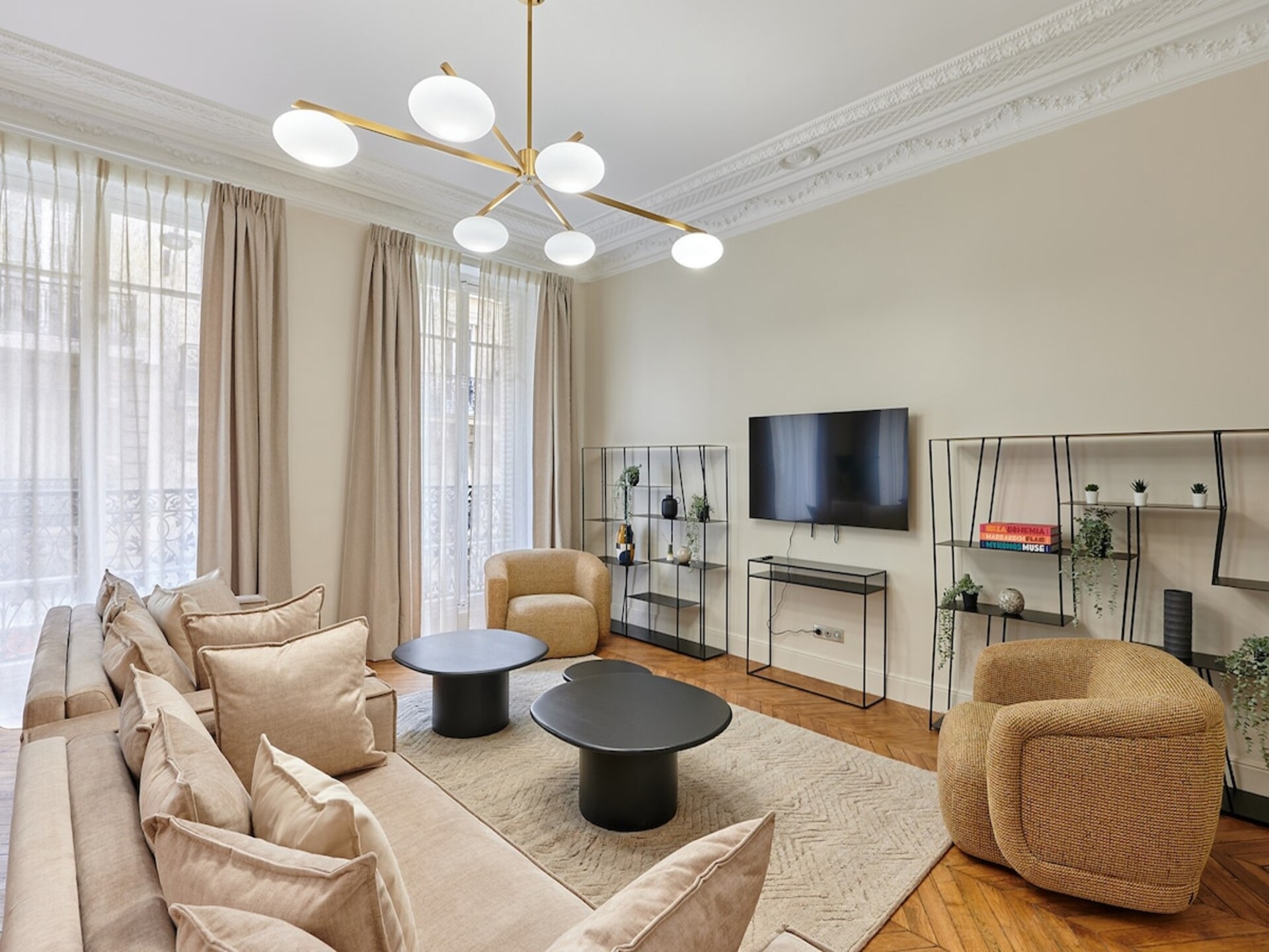Luxe 3-slaapkamer appartement met airco in hartje Parijs, vlakbij Place de Clichy - foto 8