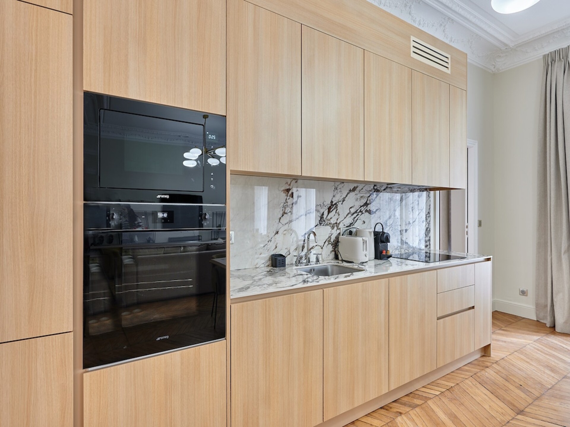 Luxe 3-slaapkamer appartement met airco in hartje Parijs, vlakbij Place de Clichy - foto 14