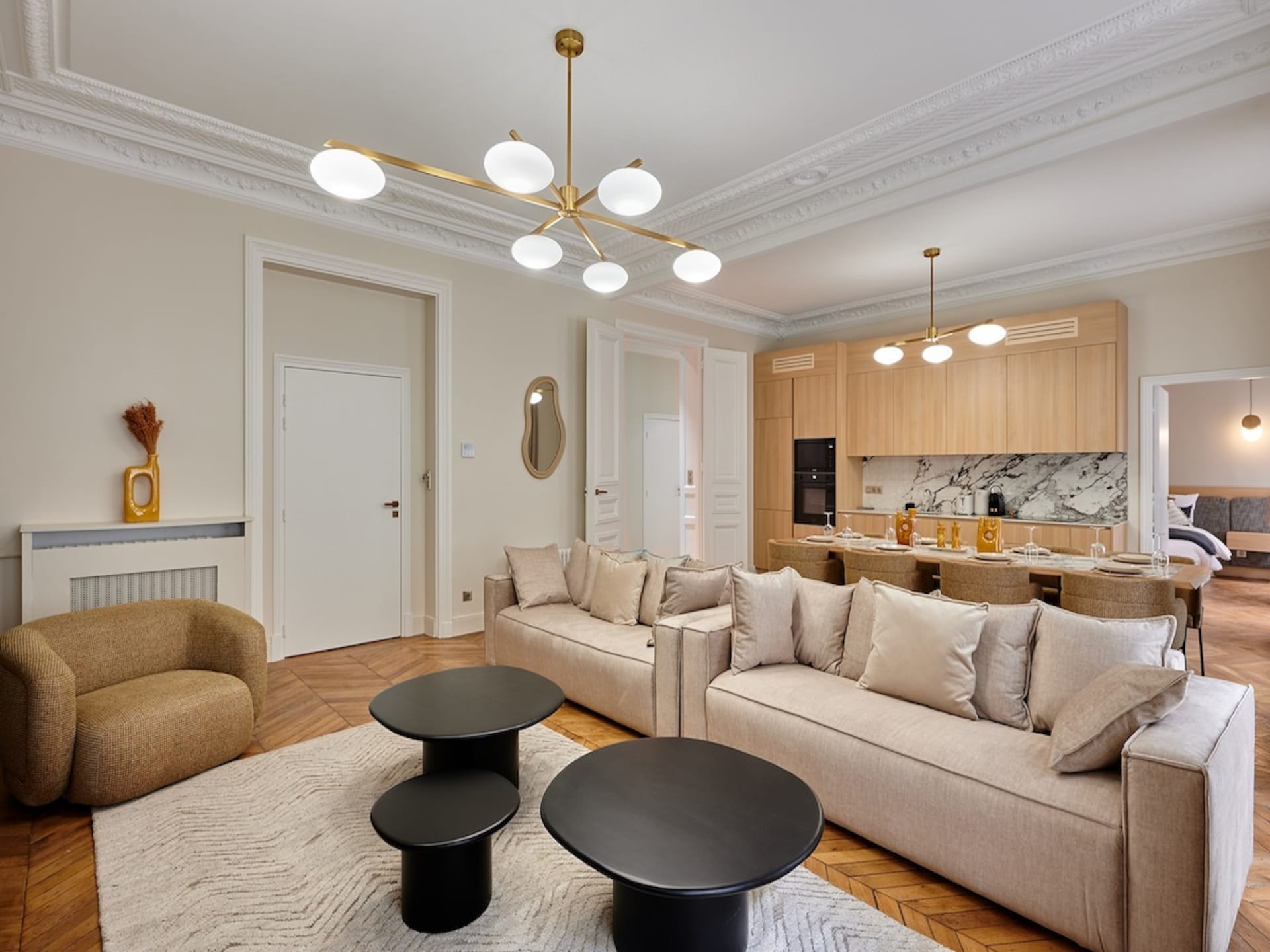 Luxe 3-slaapkamer appartement met airco in hartje Parijs, vlakbij Place de Clichy - foto 15
