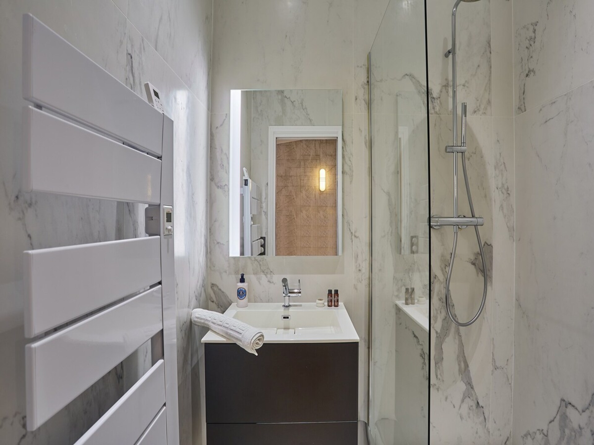 Stijlvol appartement met airco in het hart van Saint-Germain-des-Prés - foto 9