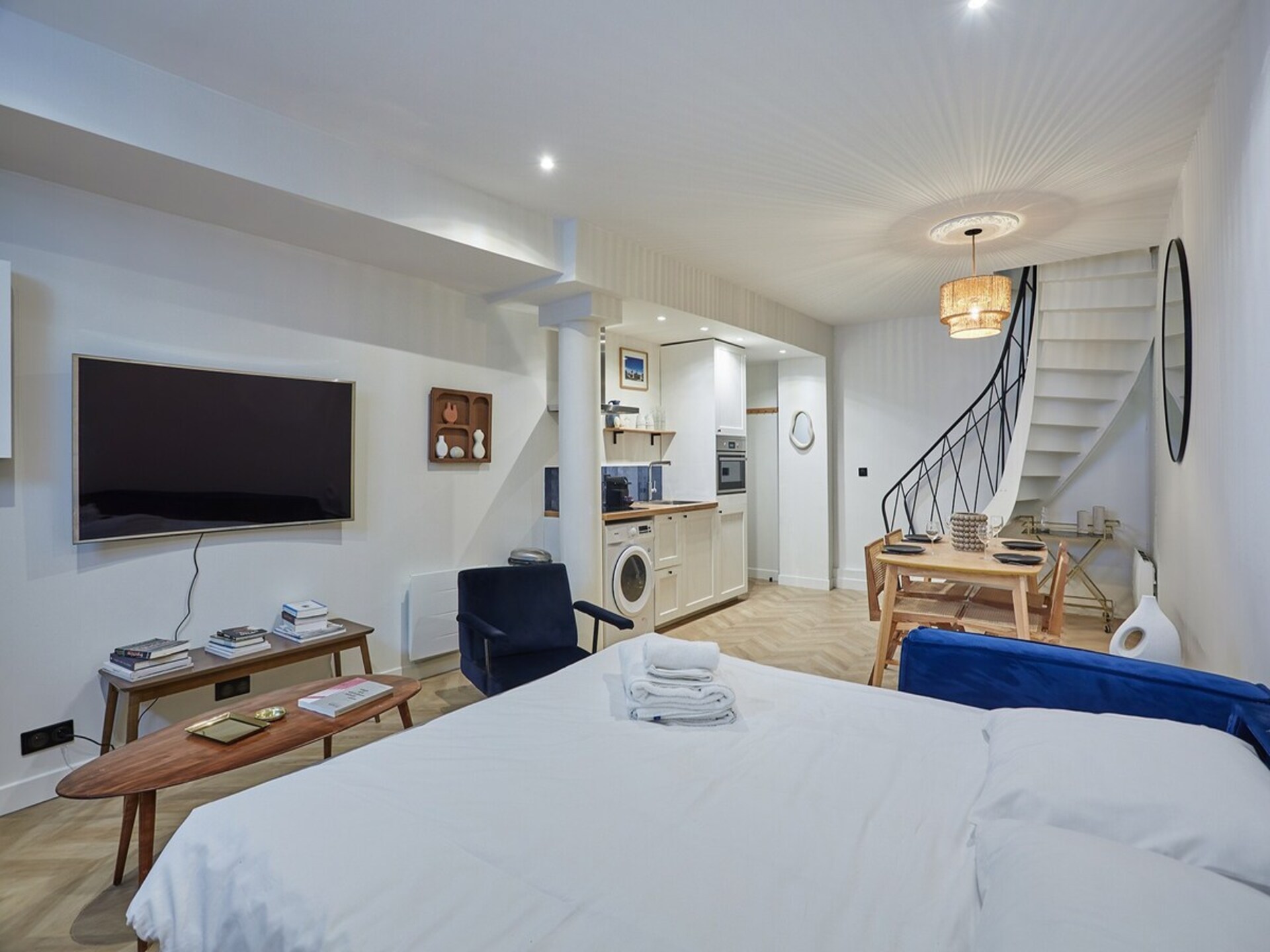 Modern Duplex Appartement in Hartje Parijs – 4 Personen, 43m² - foto 10