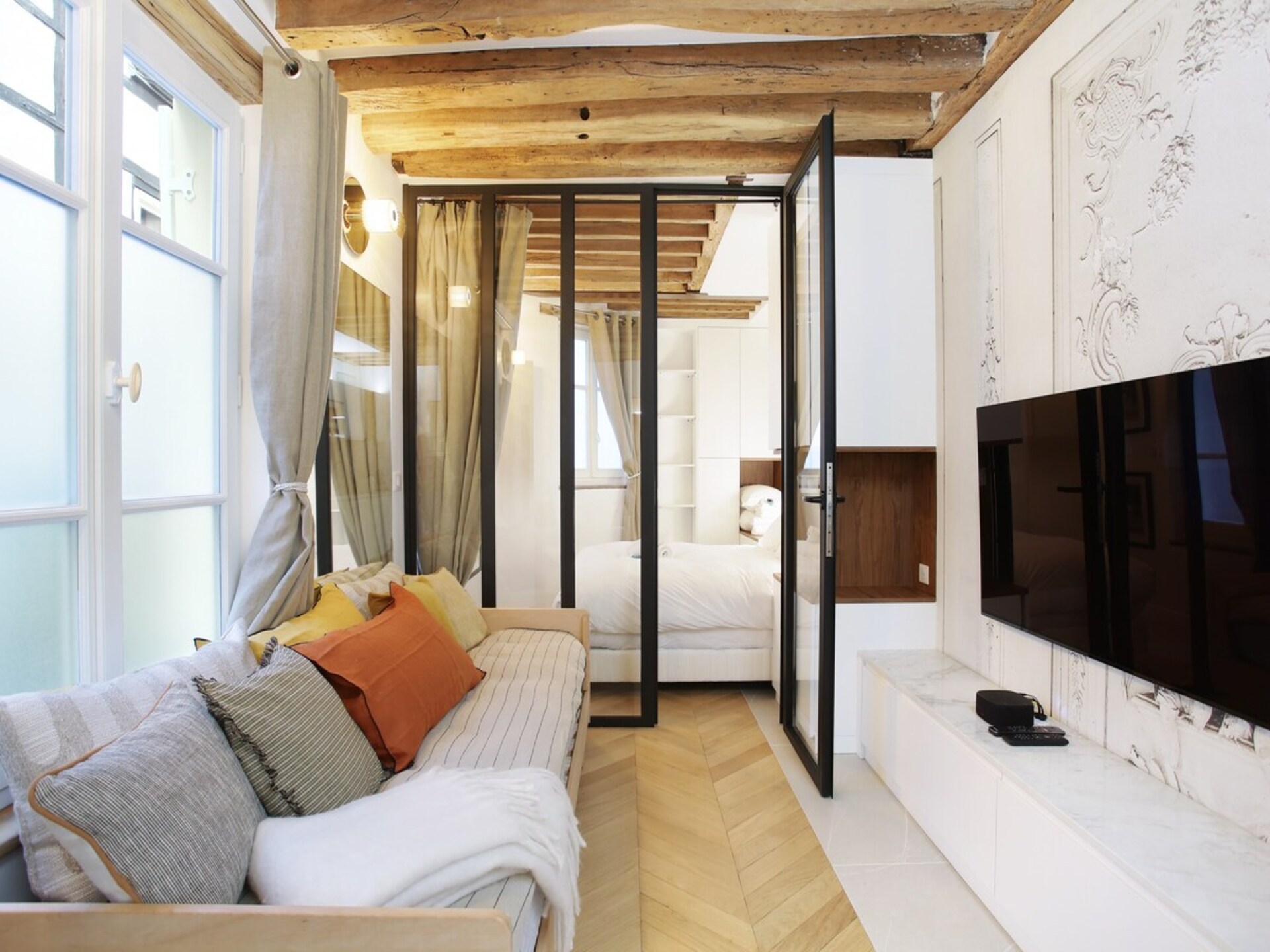 Appartement Charles V in het hart van de historische Marais, Parijs - foto 22