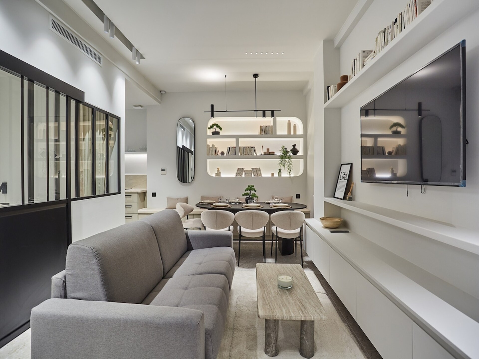 Gerenoveerd appartement aan de voet van de Sacré Coeur, Parijs - foto 1