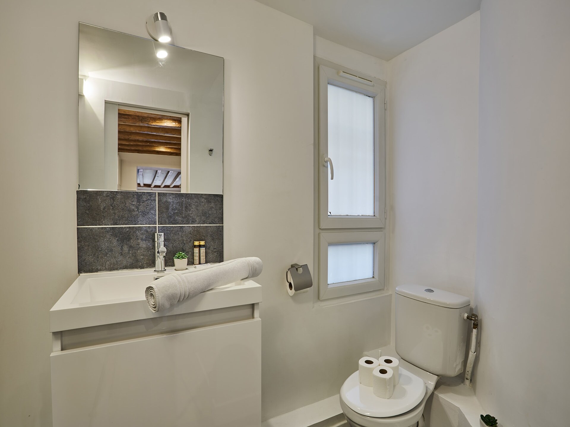 Licht appartement in hartje Parijs, vlakbij Montorgueil - foto 8