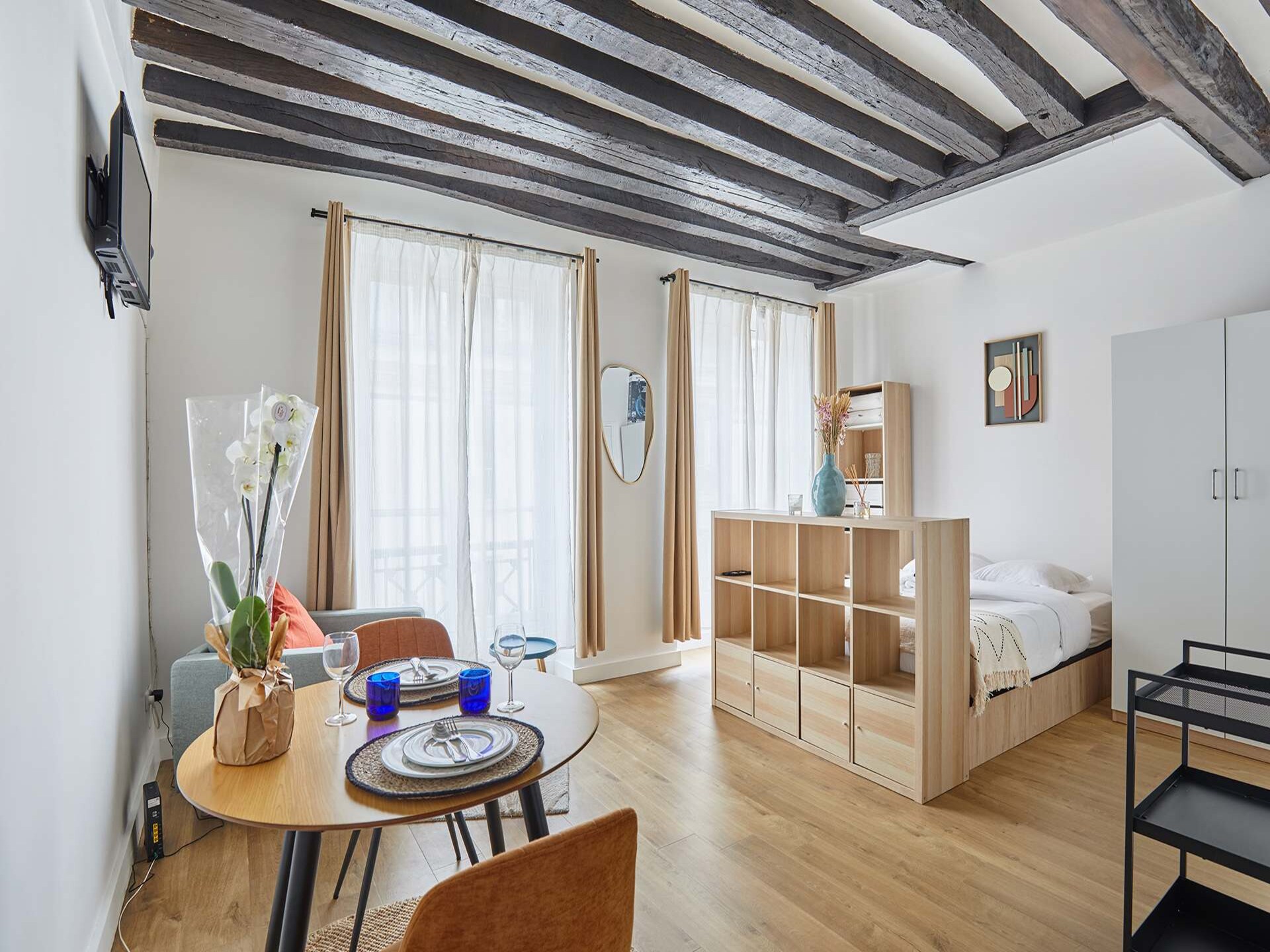 Licht studio-appartement in hartje Parijs, vlakbij Rue Montorgueil - foto 1