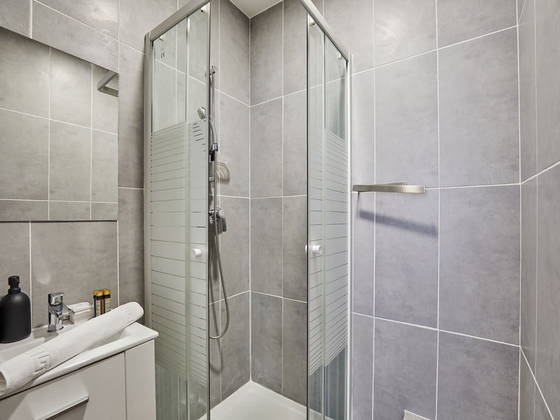 Licht studio-appartement in hartje Parijs, vlakbij Rue Montorgueil - foto 5