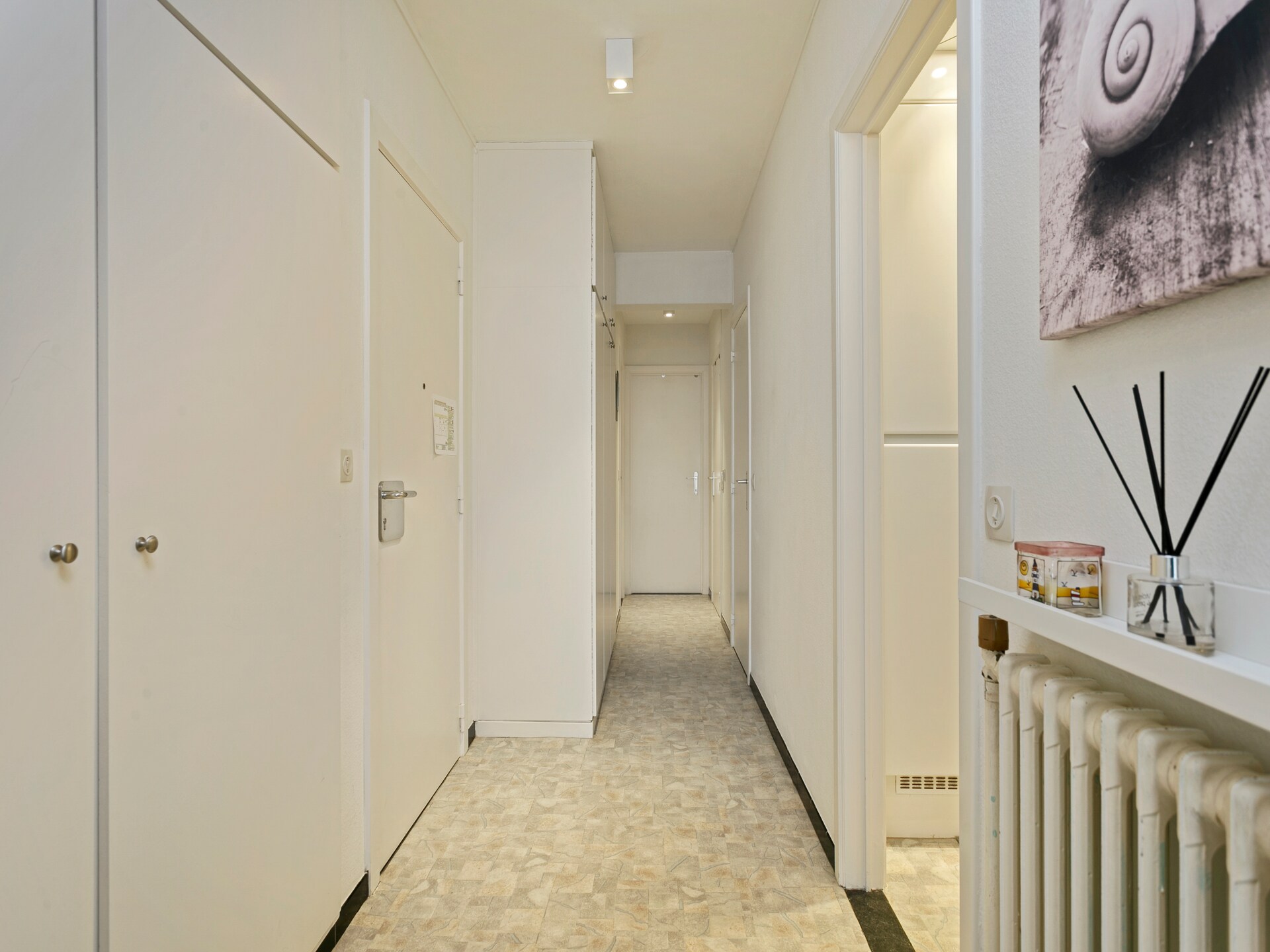 Licht appartement op 6e etage met balkon en uitzicht op de haven van Blankenberge - foto 7