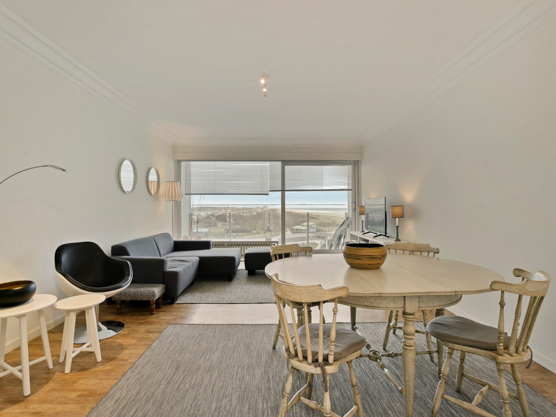 Licht appartement op 6e etage met balkon en uitzicht op de haven van Blankenberge - foto 4