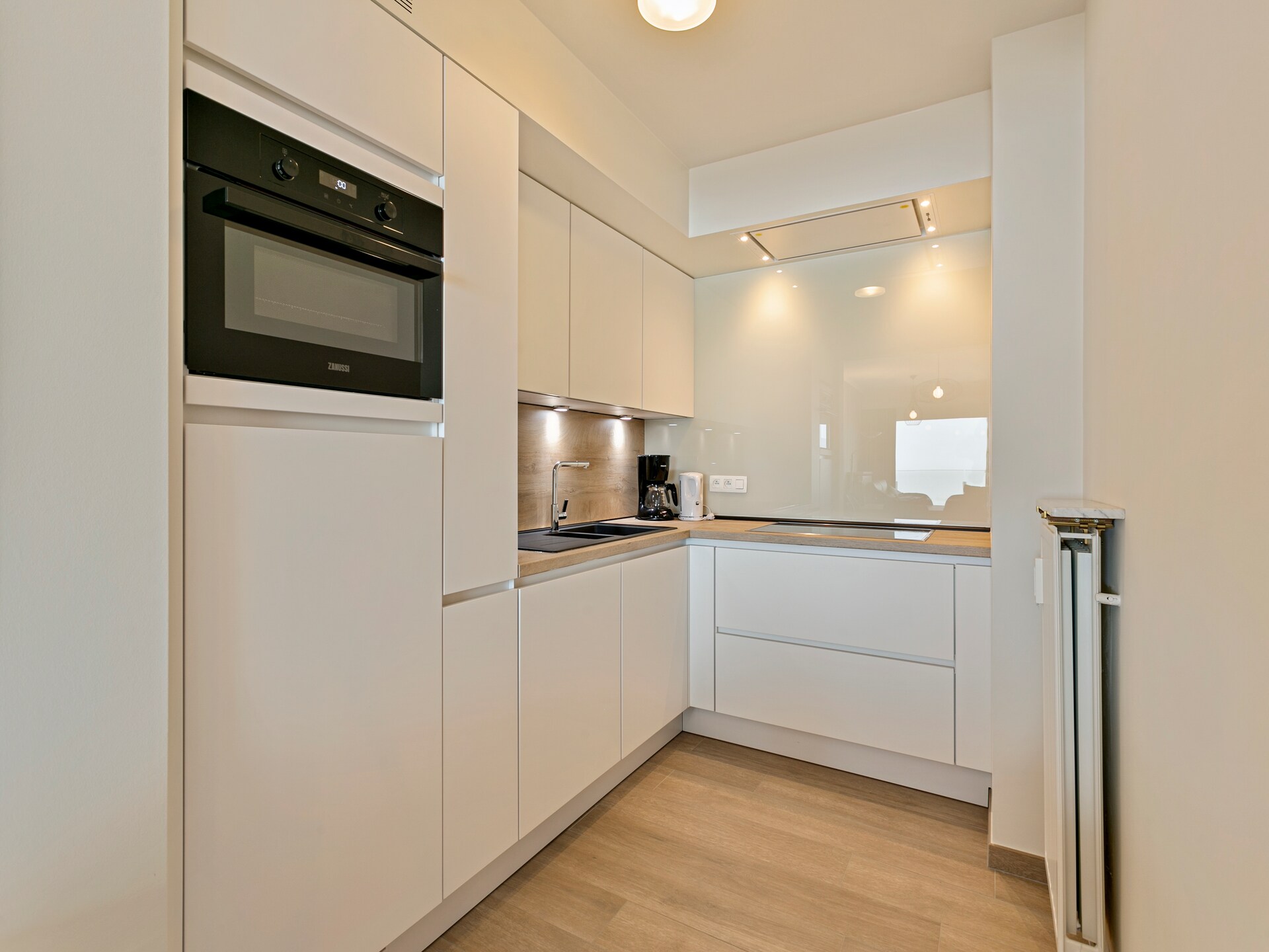 Gerenoveerd zee-appartement met panoramisch uitzicht in Blankenberge - foto 10