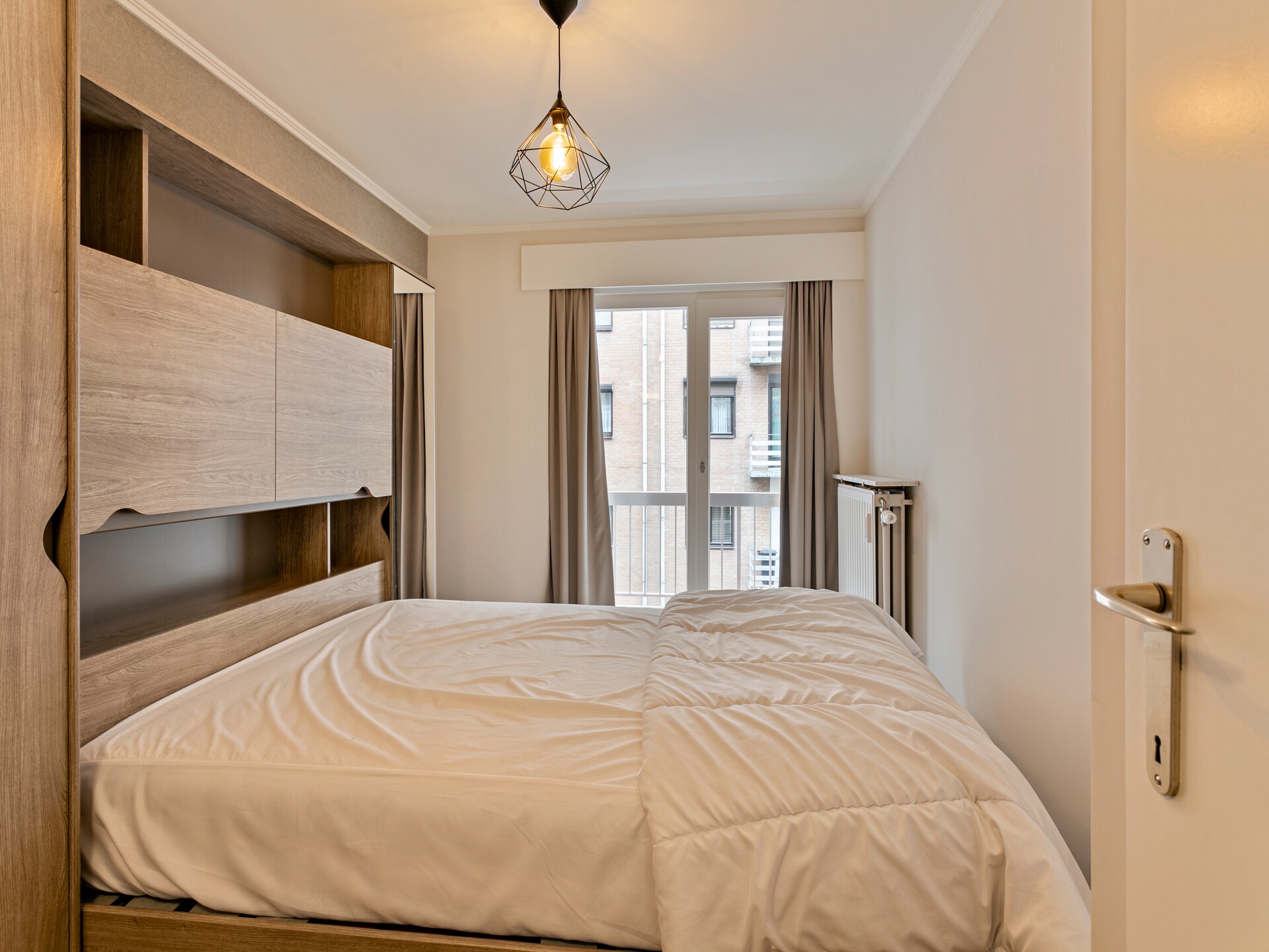 Gerenoveerd zee-appartement met panoramisch uitzicht in Blankenberge - foto 4