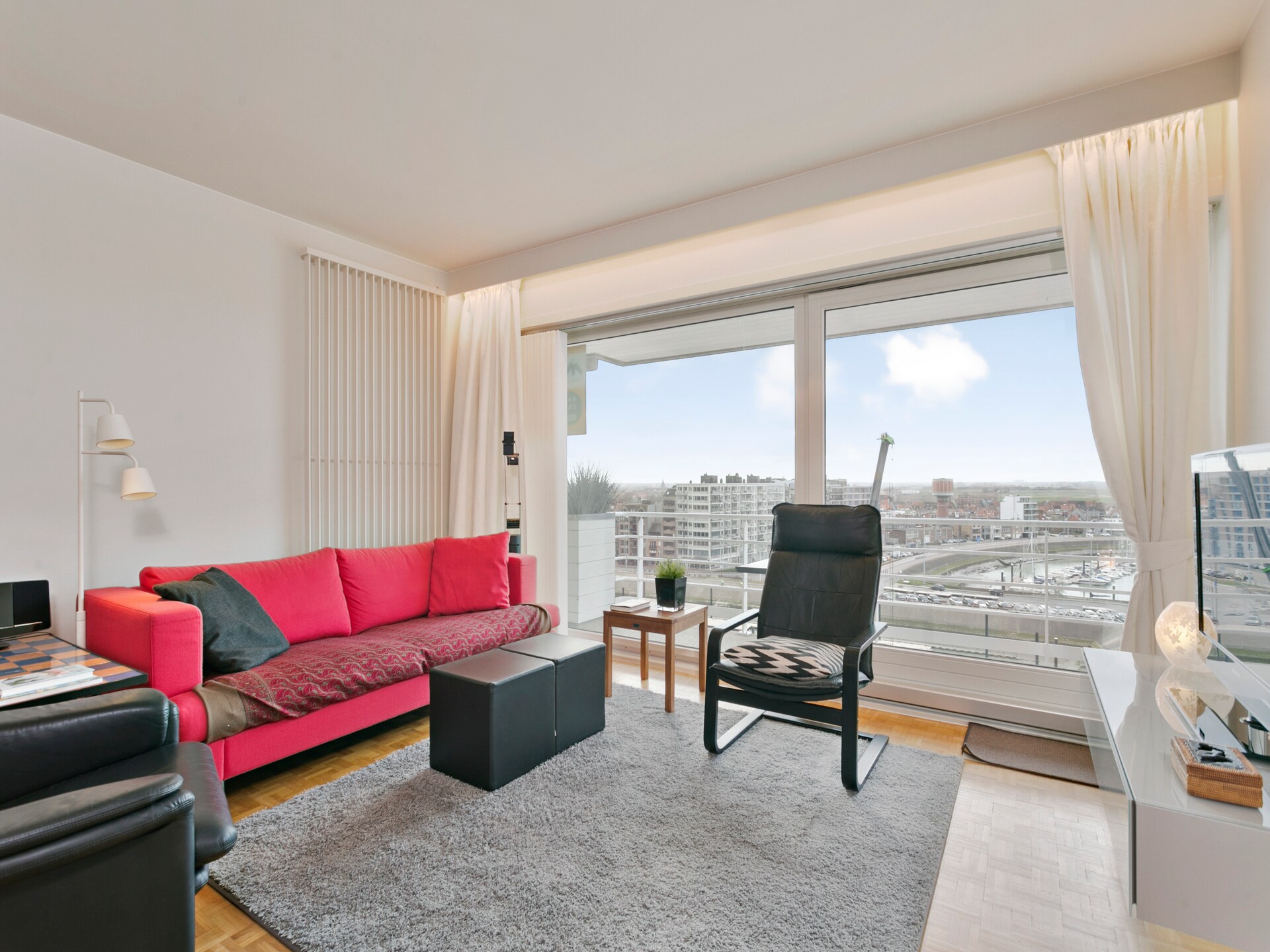 Ruim appartement met zonnig terras en uitzicht op de jachthaven van Blankenberge - foto 2