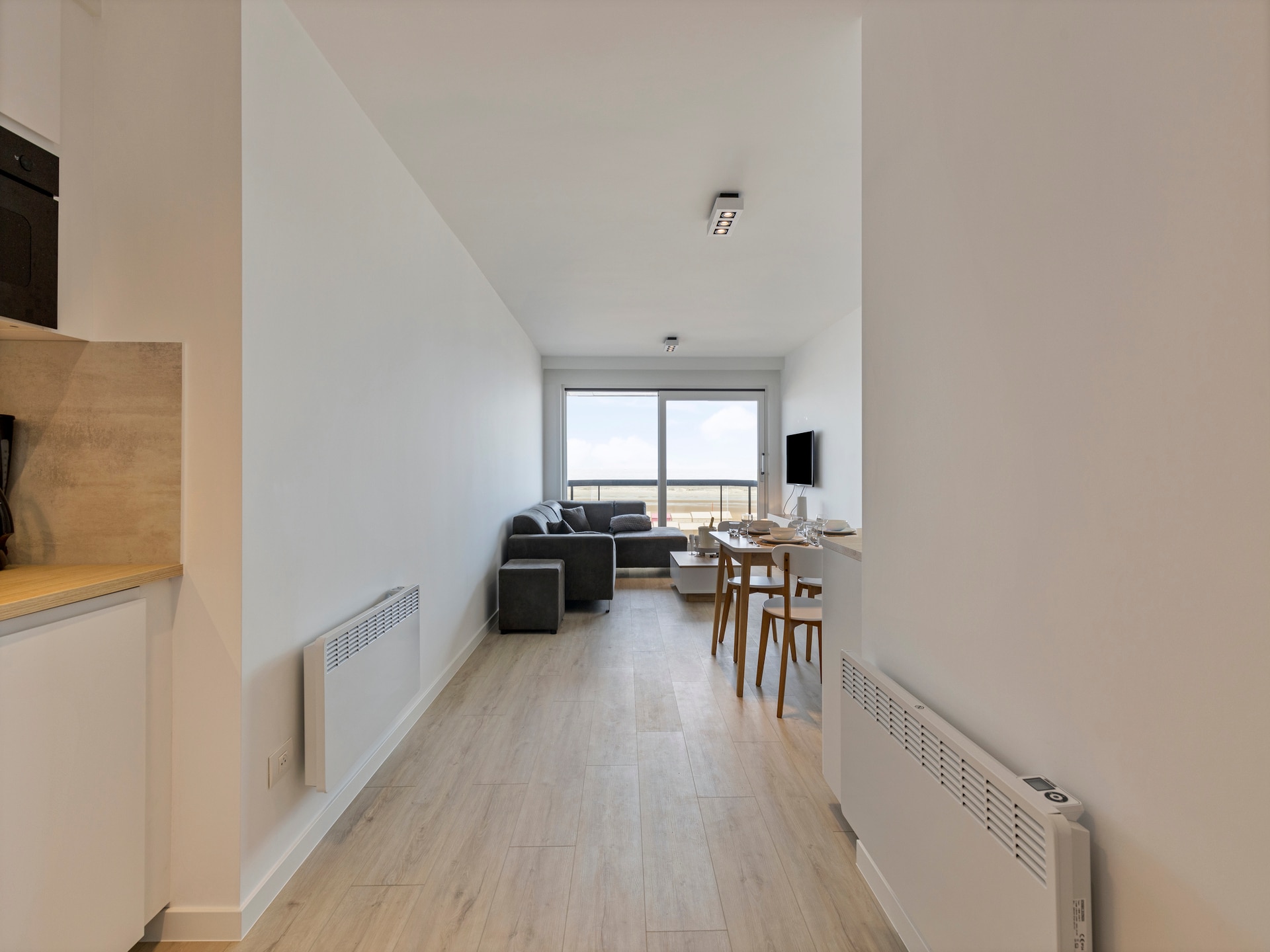 Stijlvol gerenoveerd appartement aan de Zeedijk in Blankenberge - foto 8