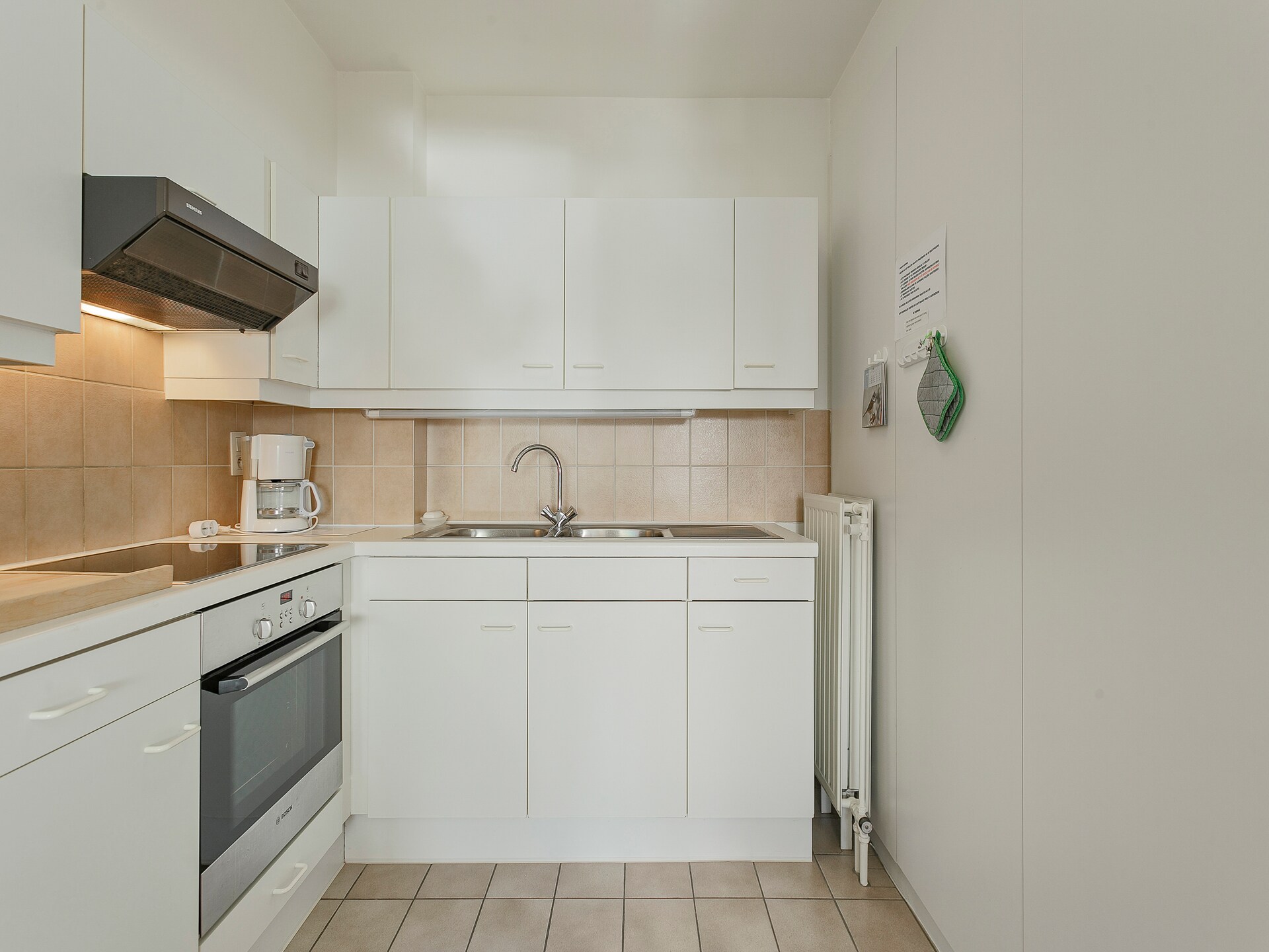 Licht appartement met 2 terrassen op 12 km van zee in Blankenberge - foto 11