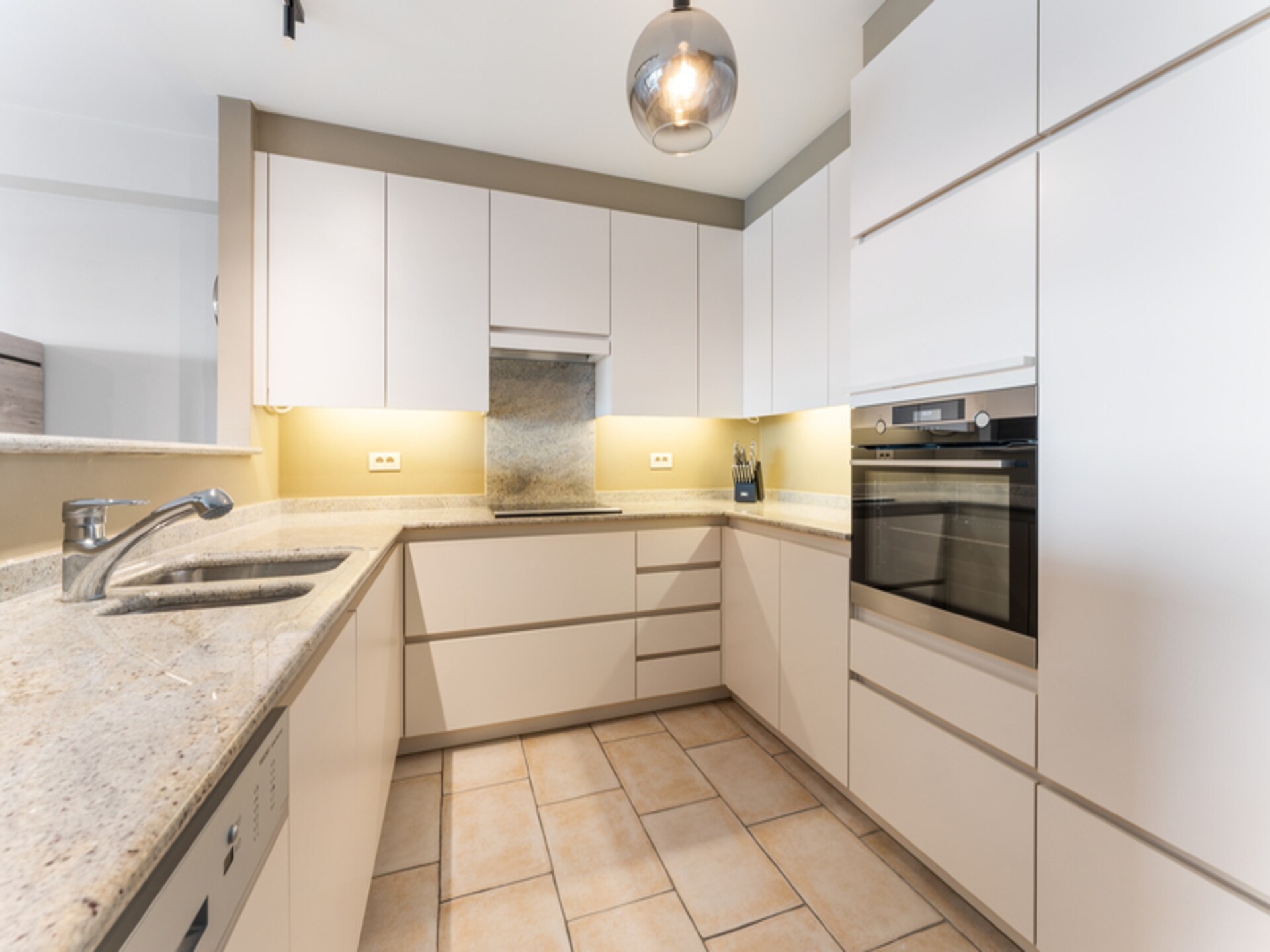 Licht appartement voor 6 personen vlak bij zee in Blankenberge - foto 9