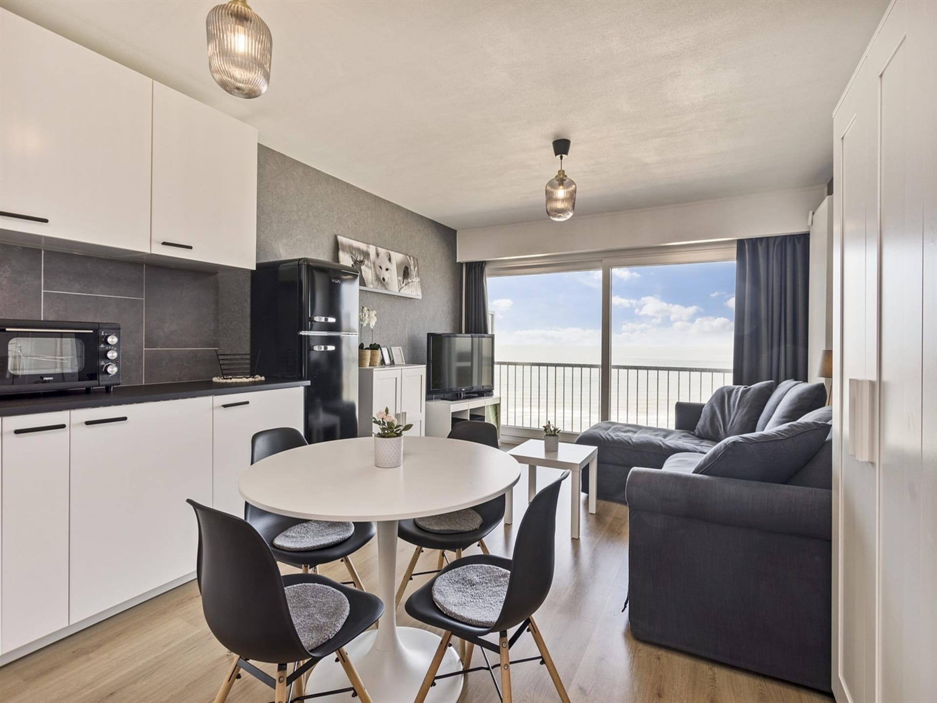 Modern industrieel appartement met zeezicht in Blankenberge - foto 2