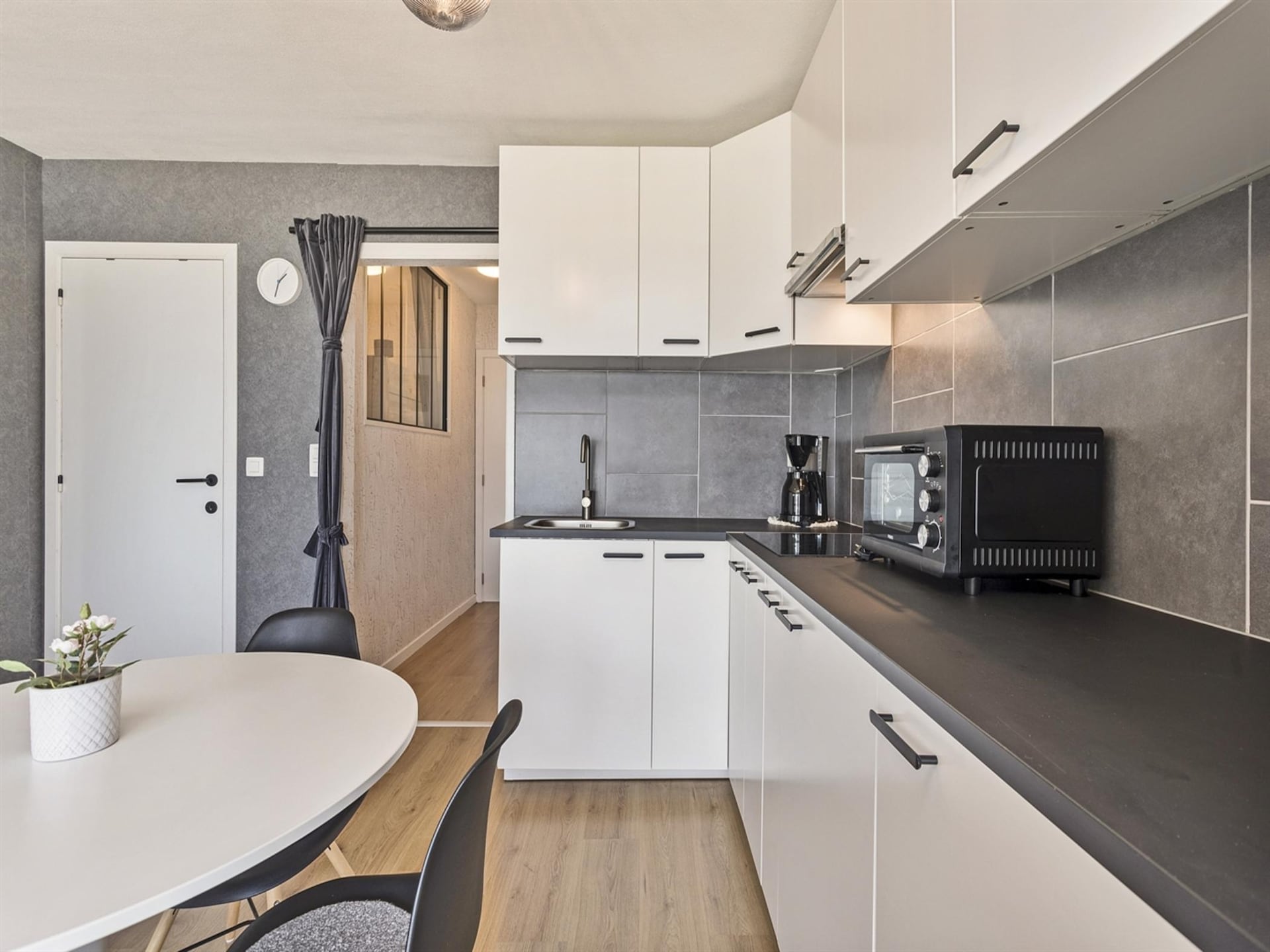 Modern industrieel appartement met zeezicht in Blankenberge - foto 13