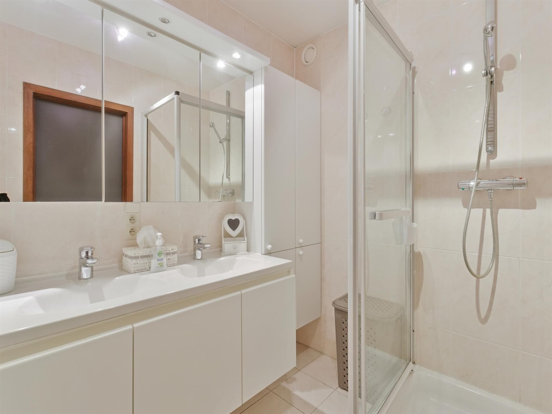 Ruim 4-persoons appartement met 2 terrassen in Blankenberge - foto 11
