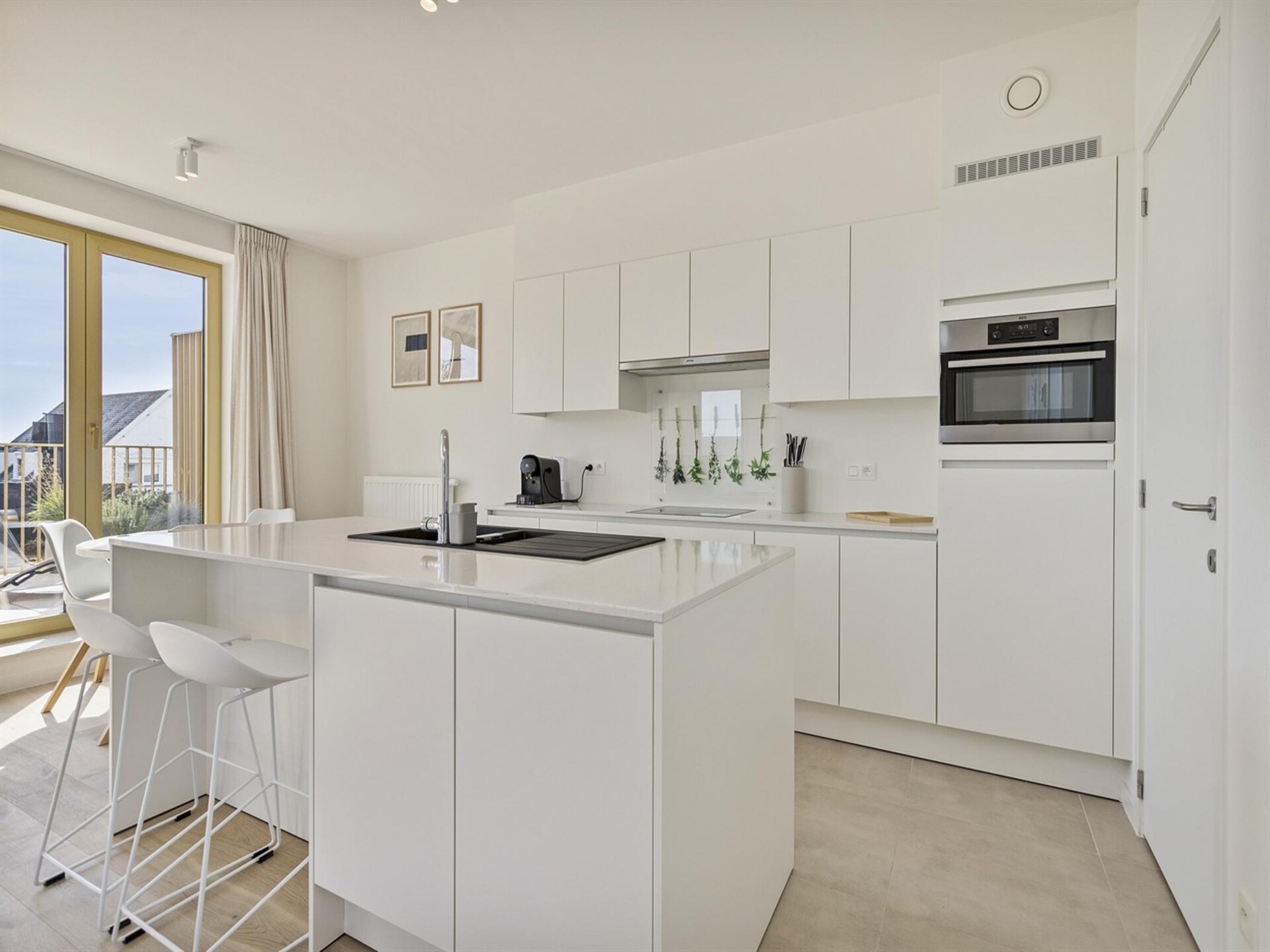 Licht appartement met twee terrassen vlakbij zee en centrum Blankenberge - foto 12