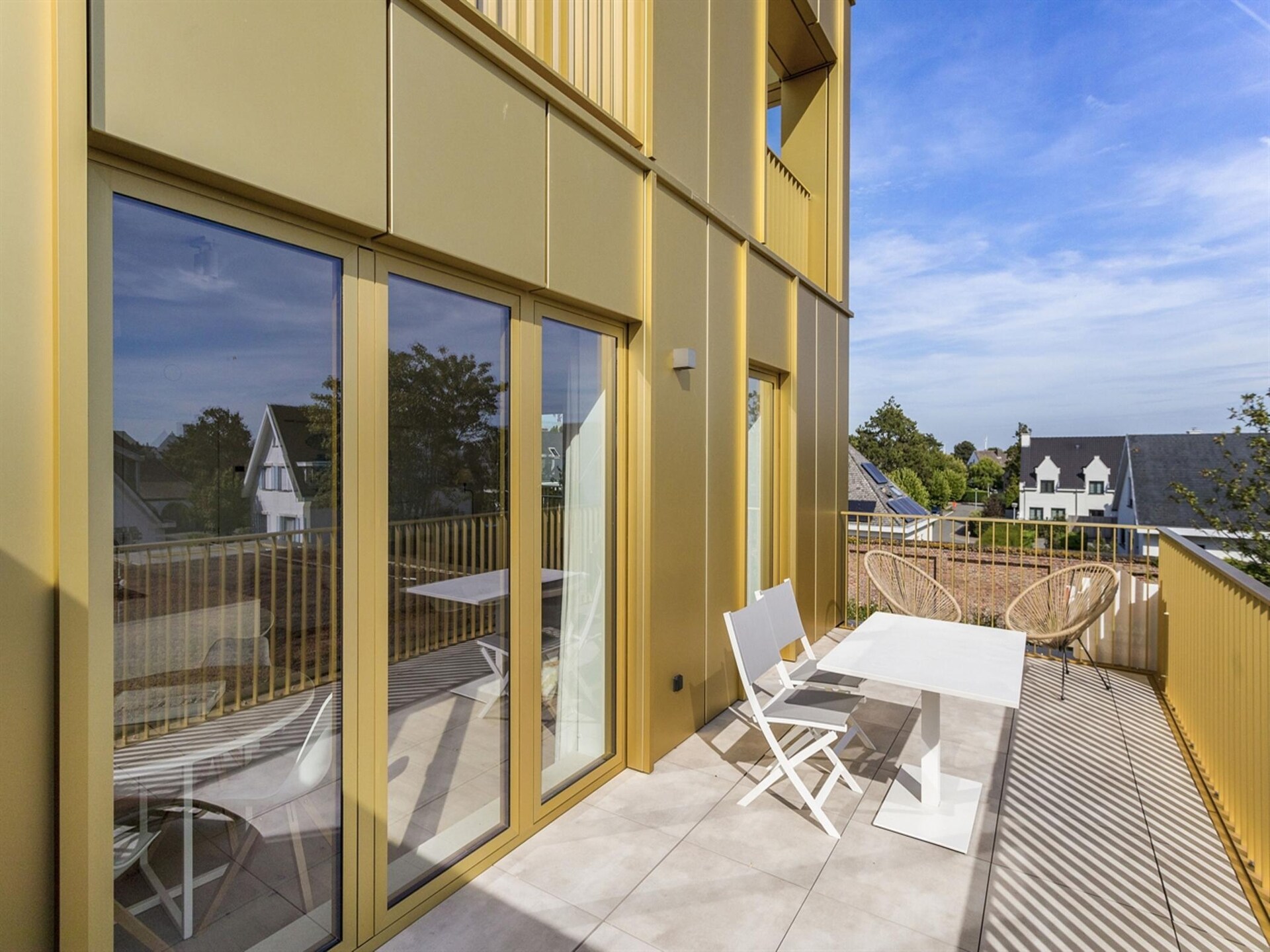 Licht appartement met twee terrassen vlakbij zee en centrum Blankenberge - foto 24