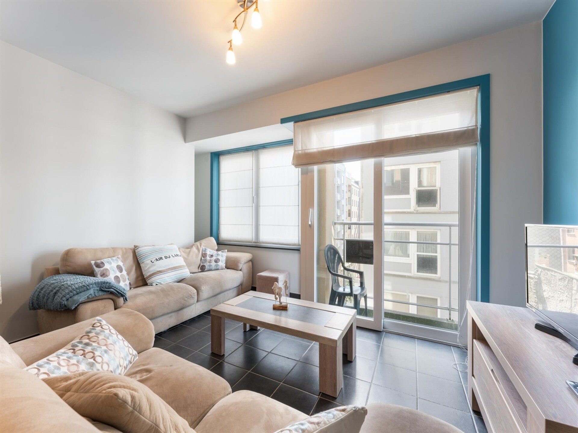 Licht modern appartement met 2 badkamers vlakbij zee in Blankenberge - foto 9