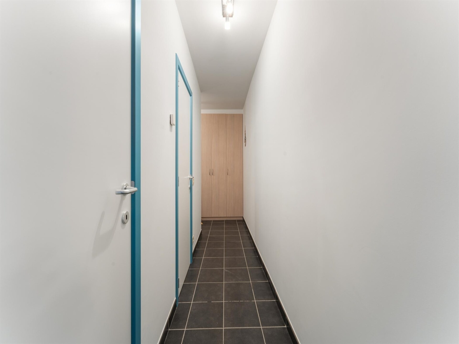 Licht modern appartement met 2 badkamers vlakbij zee in Blankenberge - foto 12