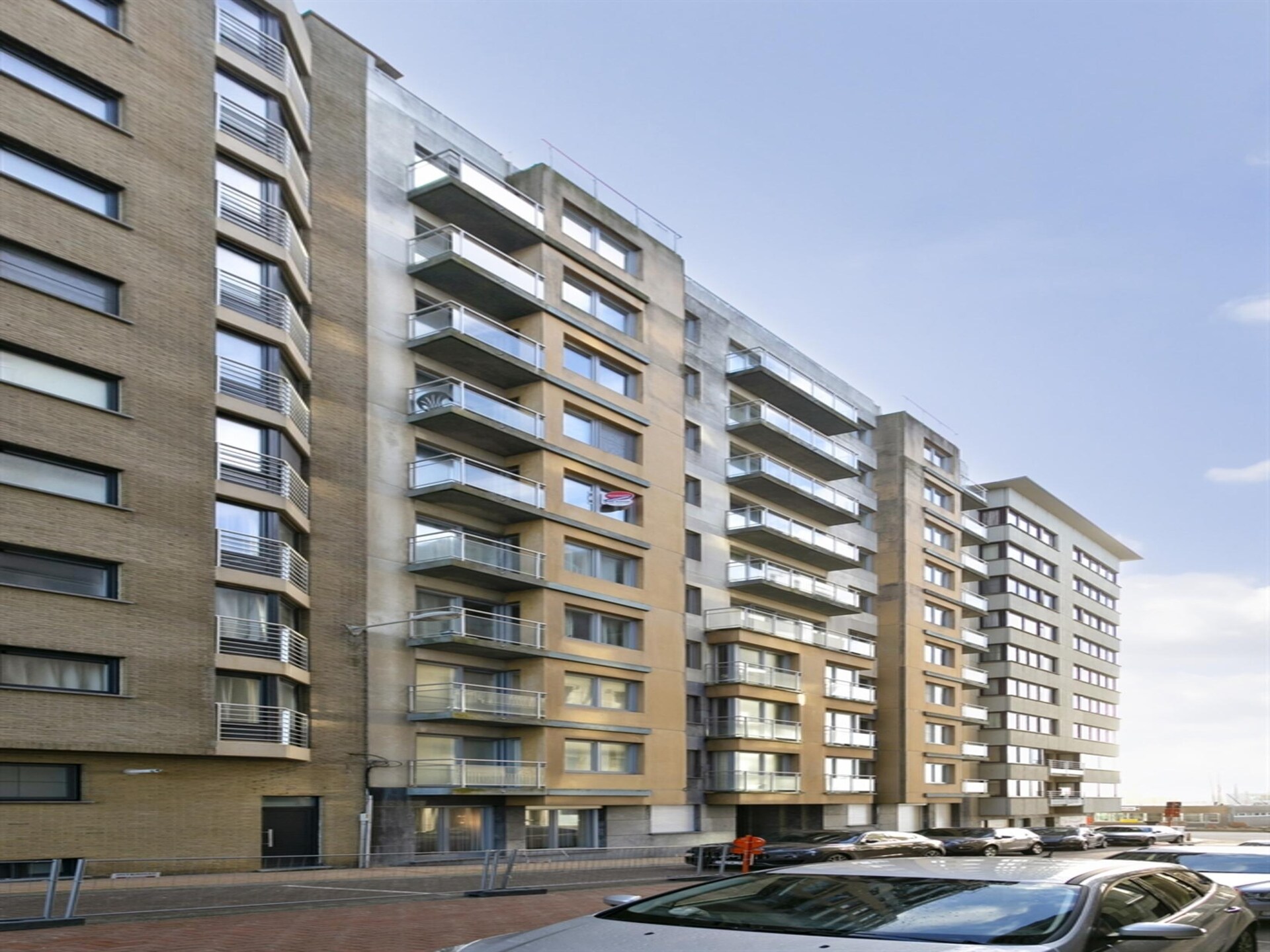 Licht modern appartement met 2 badkamers vlakbij zee in Blankenberge - foto 8