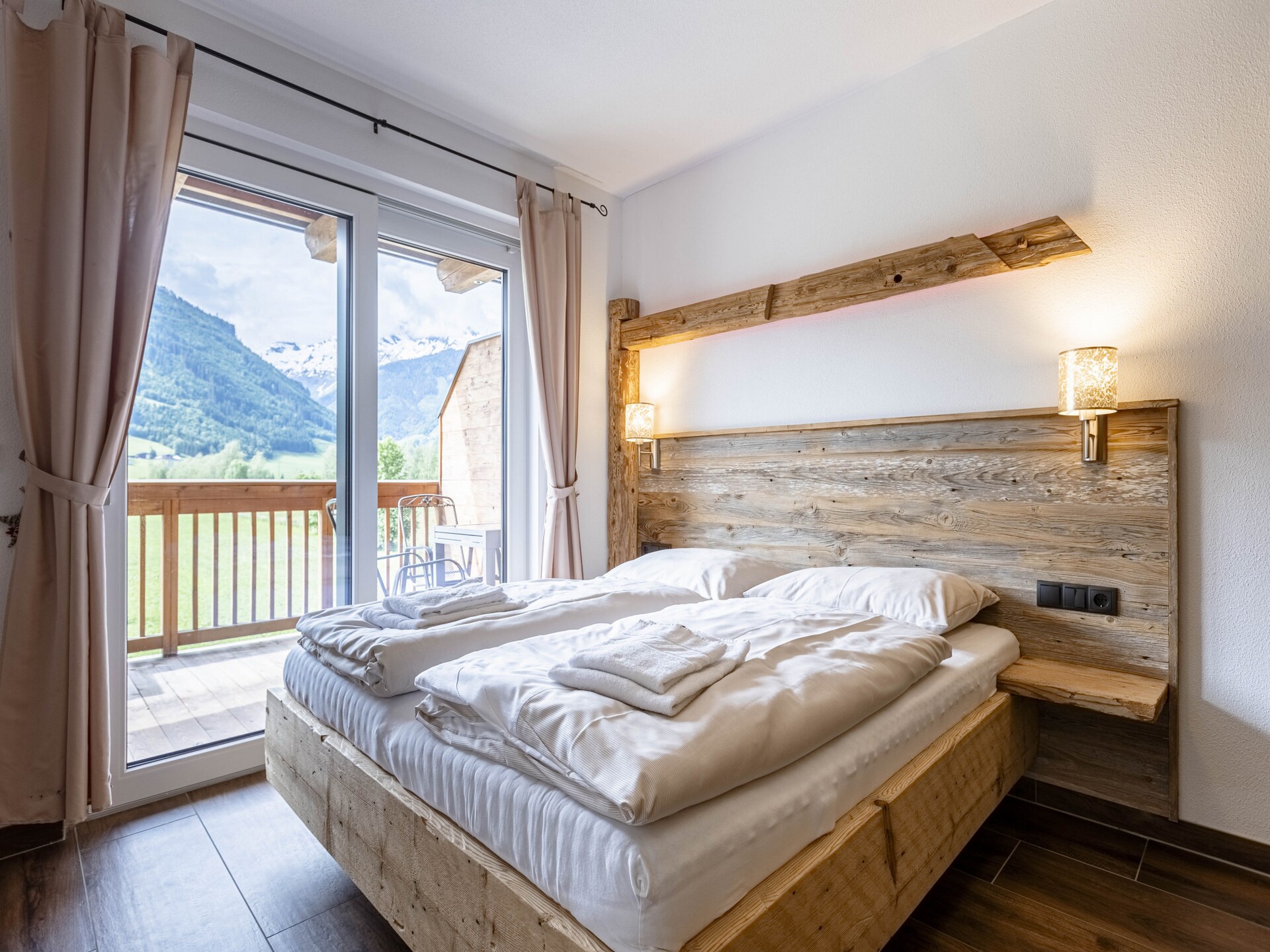 Vakantiehuis in Uttendorf op 850 m van het centrum voor 10 personen - foto 1