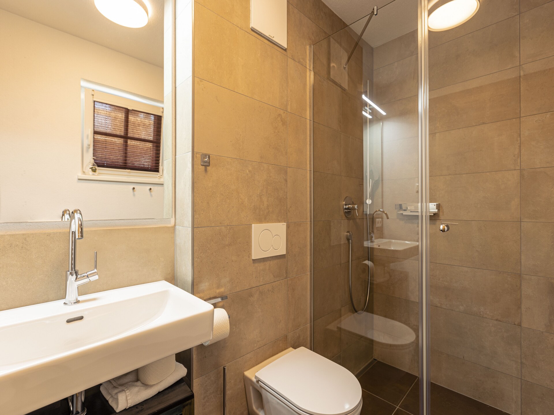 Ruim chalet met privé-sauna, tuin en uitzicht op bergen en meer bij Uttendorf - foto 15
