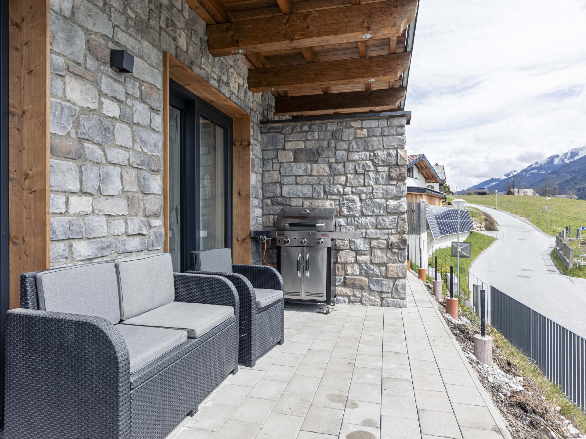 Ruim chalet met privé-sauna, tuin en uitzicht op bergen en meer bij Uttendorf - foto 4