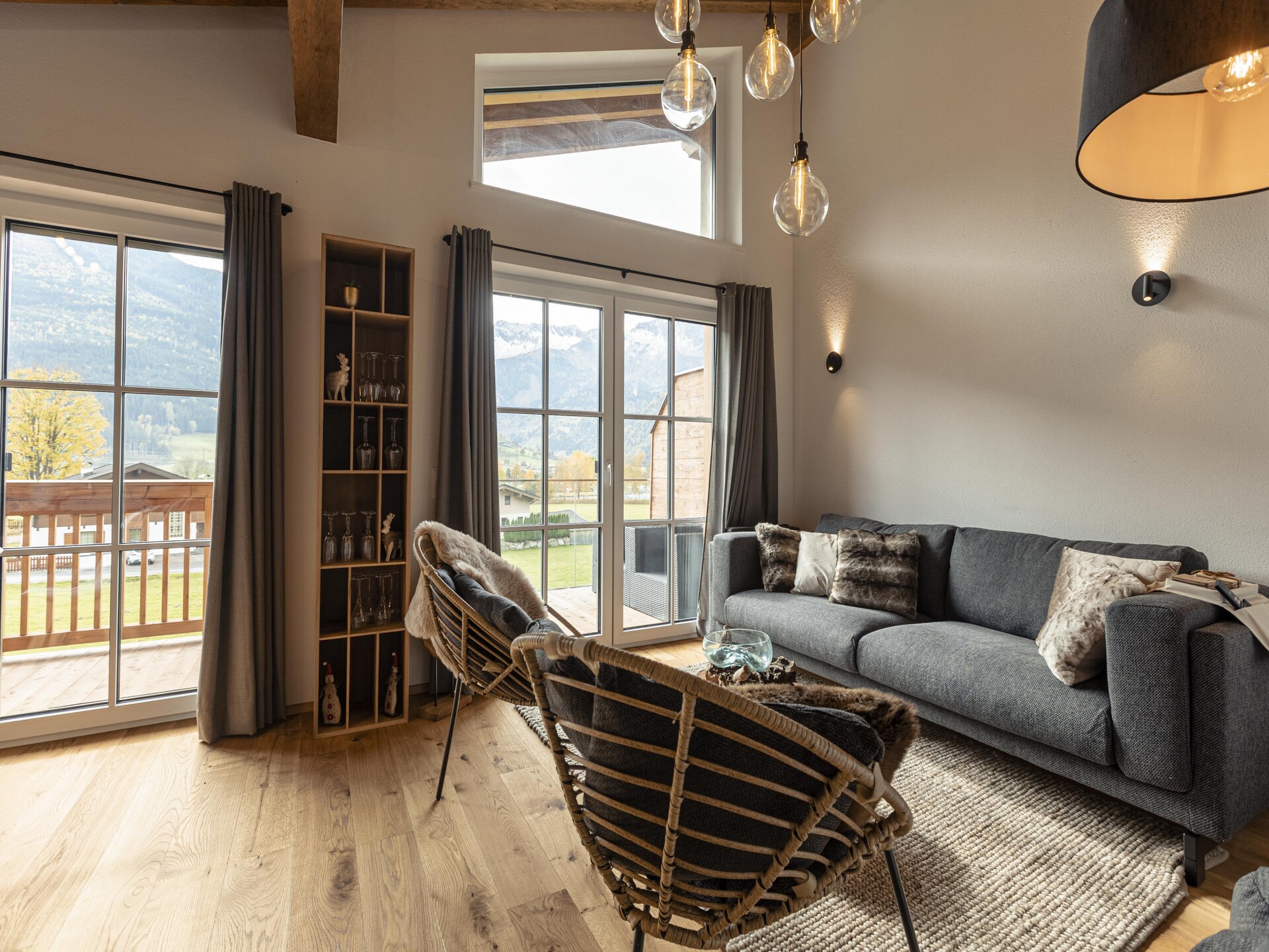 10-persoons vakantiehuis in Uttendorf nabij het meer - foto 1
