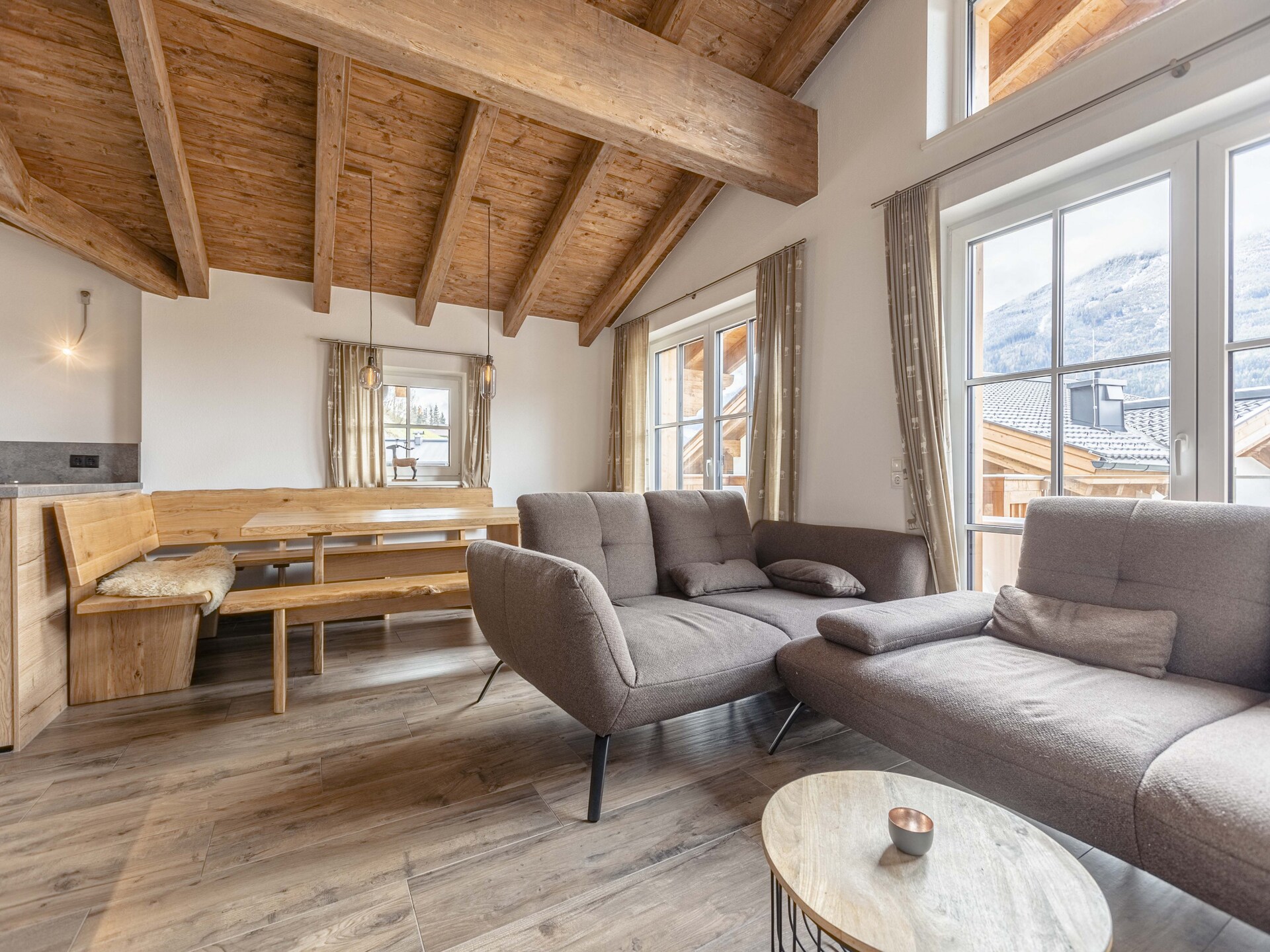 Op 500 m van het meer: Ruim vakantiehuis in Uttendorf voor 10 personen · 4 slk - foto 9
