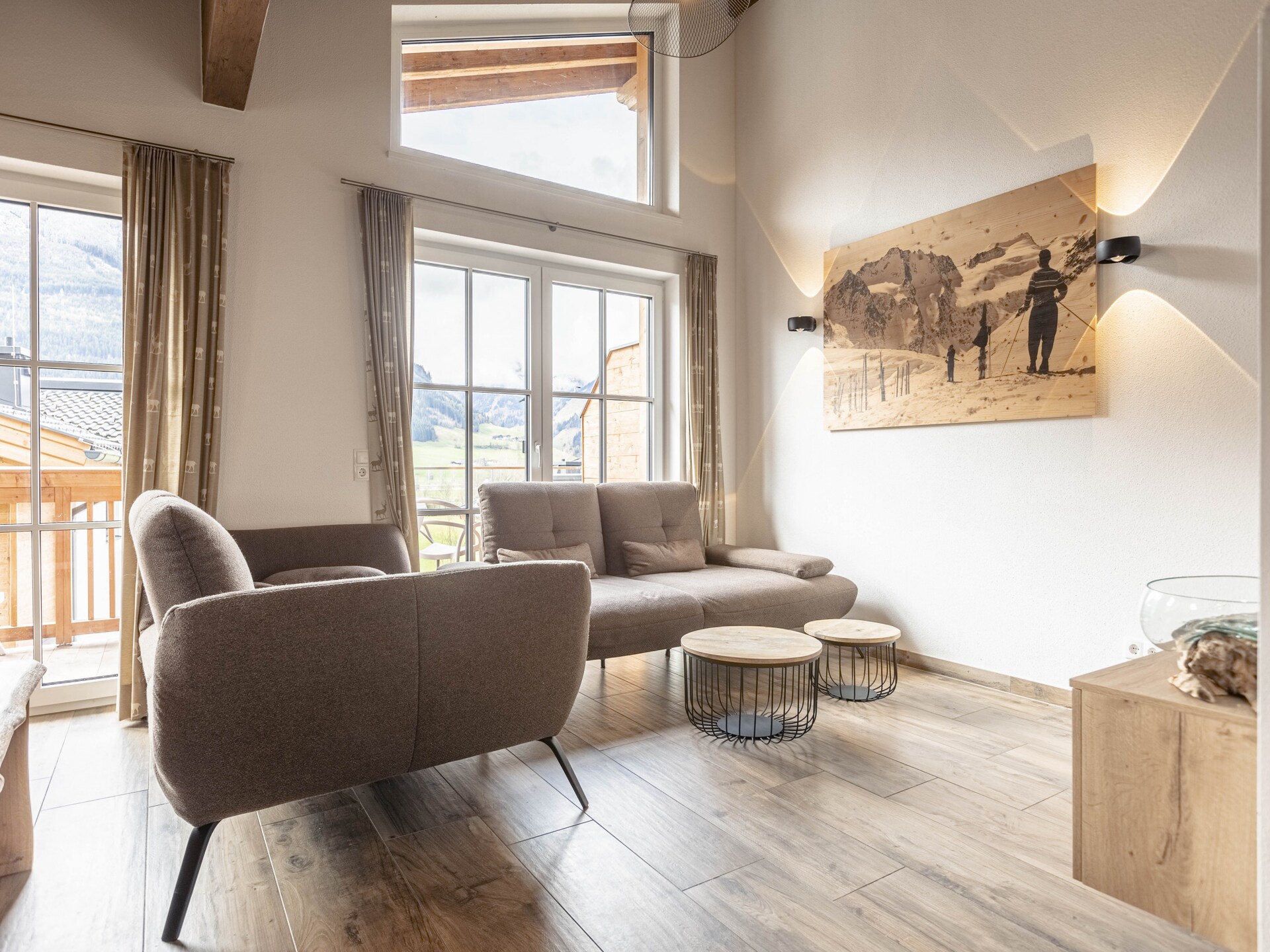 Op 500 m van het meer: Ruim vakantiehuis in Uttendorf voor 10 personen · 4 slk - foto 1