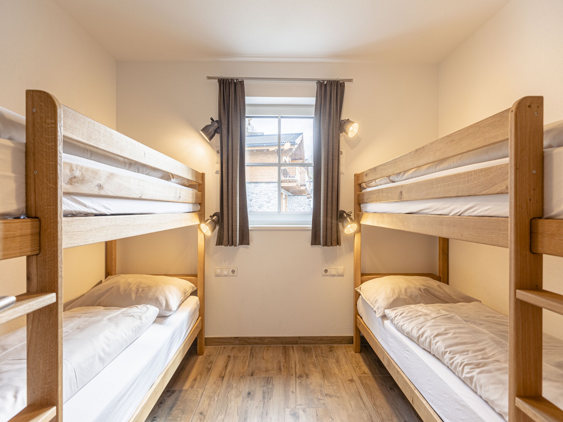 Op 500 m van het meer: Ruim vakantiehuis in Uttendorf voor 10 personen · 4 slk - foto 14