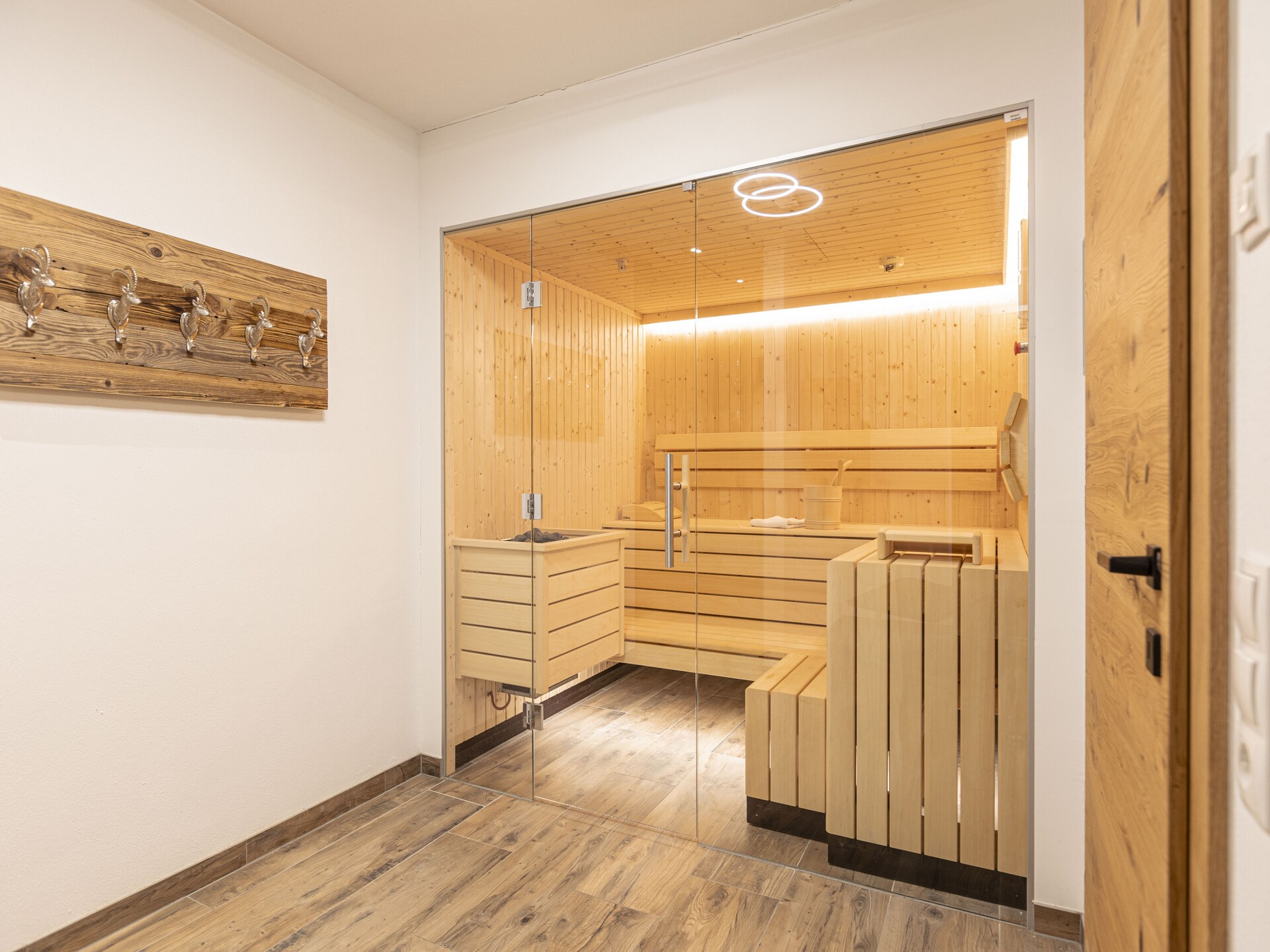 Vakantiehuis in Uttendorf: centrum op 850 m en vlakbij het meer - foto 3