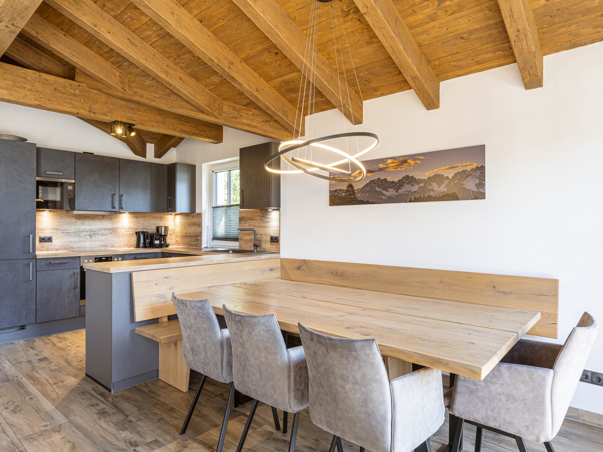 Ruim chalet voor 10 personen aan de golfbaan bij Uttendorf, sauna en uitzicht op bergen en meer - foto 5