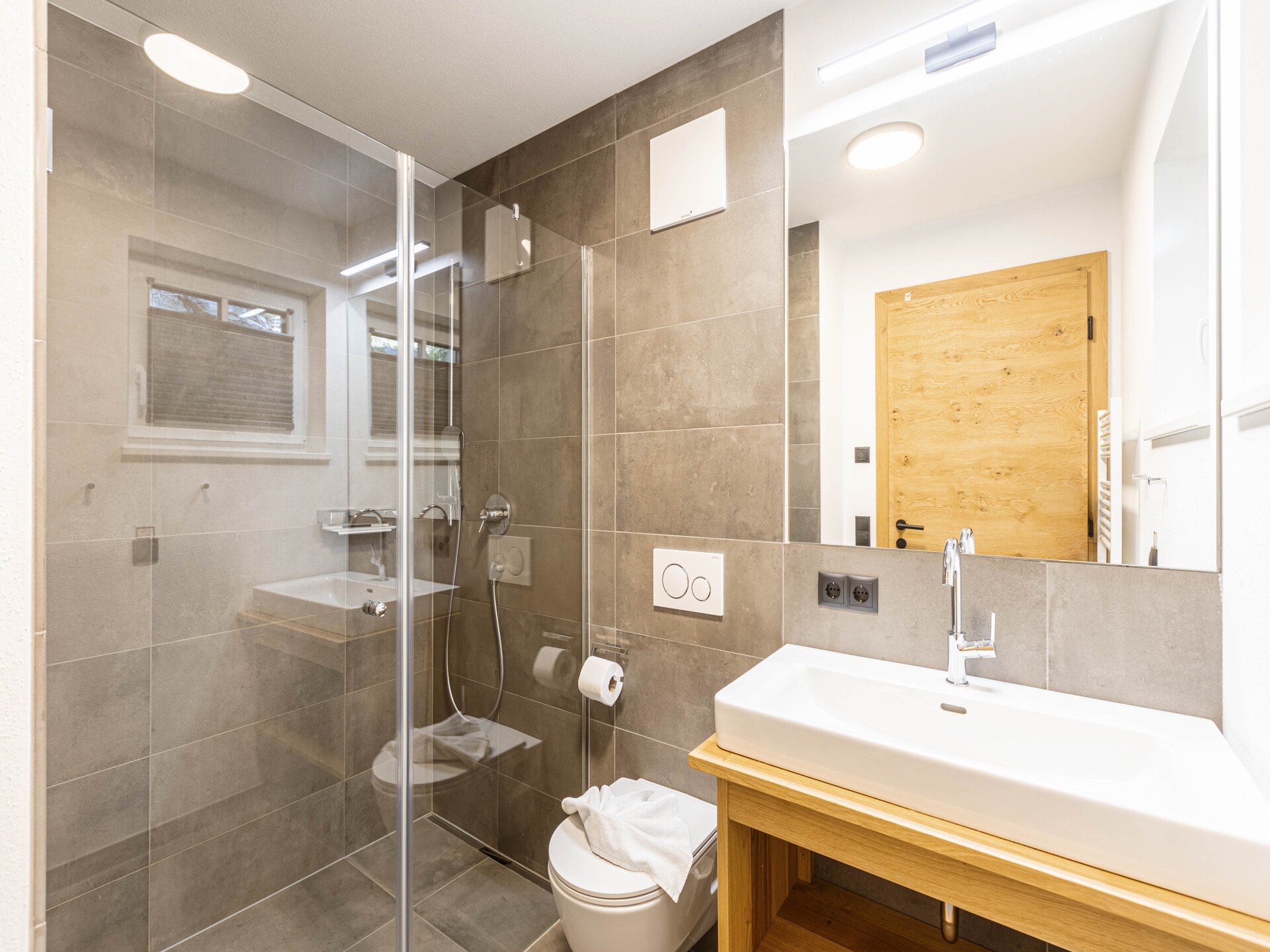 Ruim chalet voor 10 personen aan de golfbaan bij Uttendorf, sauna en uitzicht op bergen en meer - foto 12