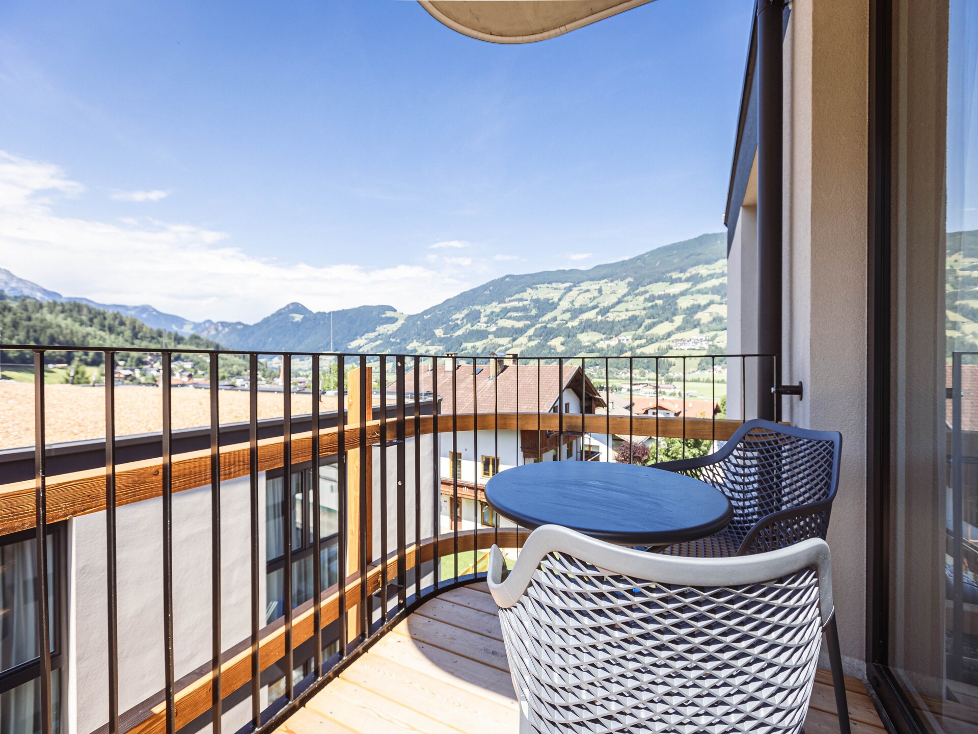 Ruim golfappartement voor 6 in Fügen met wellness en bergzicht - foto 13
