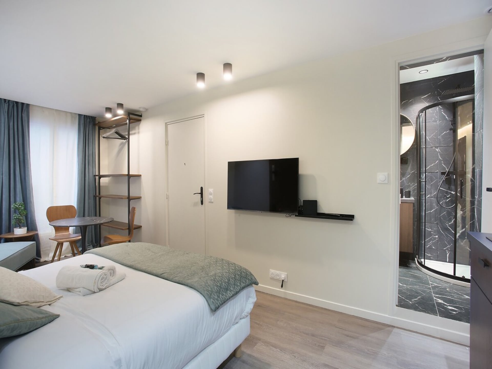 Stijlvolle studio bij Moulin Rouge, hartje Parijs - foto 18