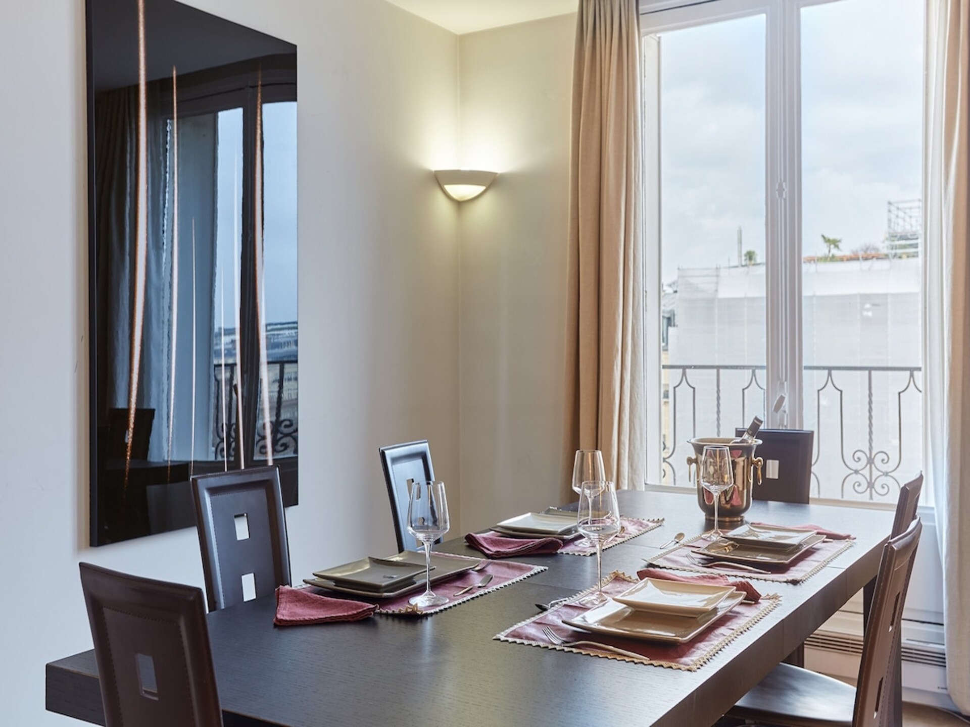 Prachtig 120m² appartement tegenover de Arc de Triomphe in het 16e arrondissement - foto 21
