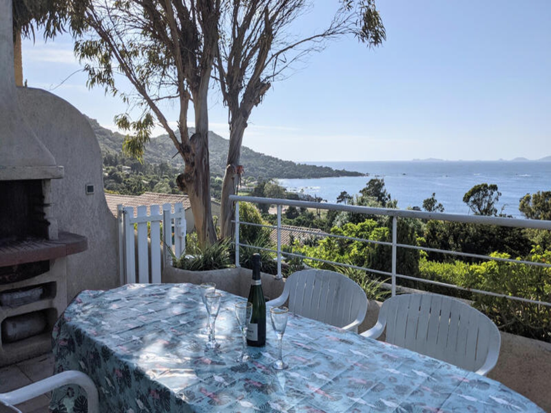 Ruim appartement met panoramisch zeezicht in Coti-Chiavari, 300m van strand - foto 21