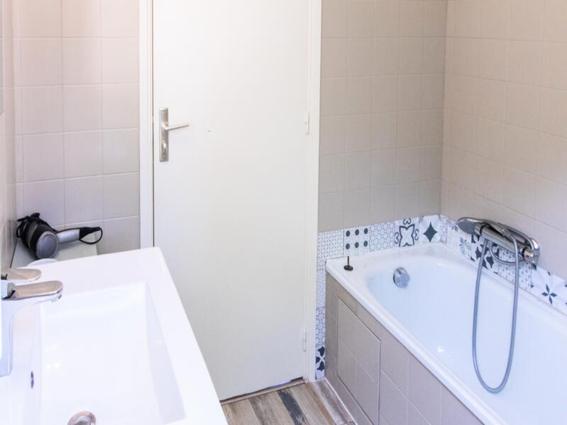 Ruime villa met zeezicht op 300m van strand bij Ajaccio - foto 14
