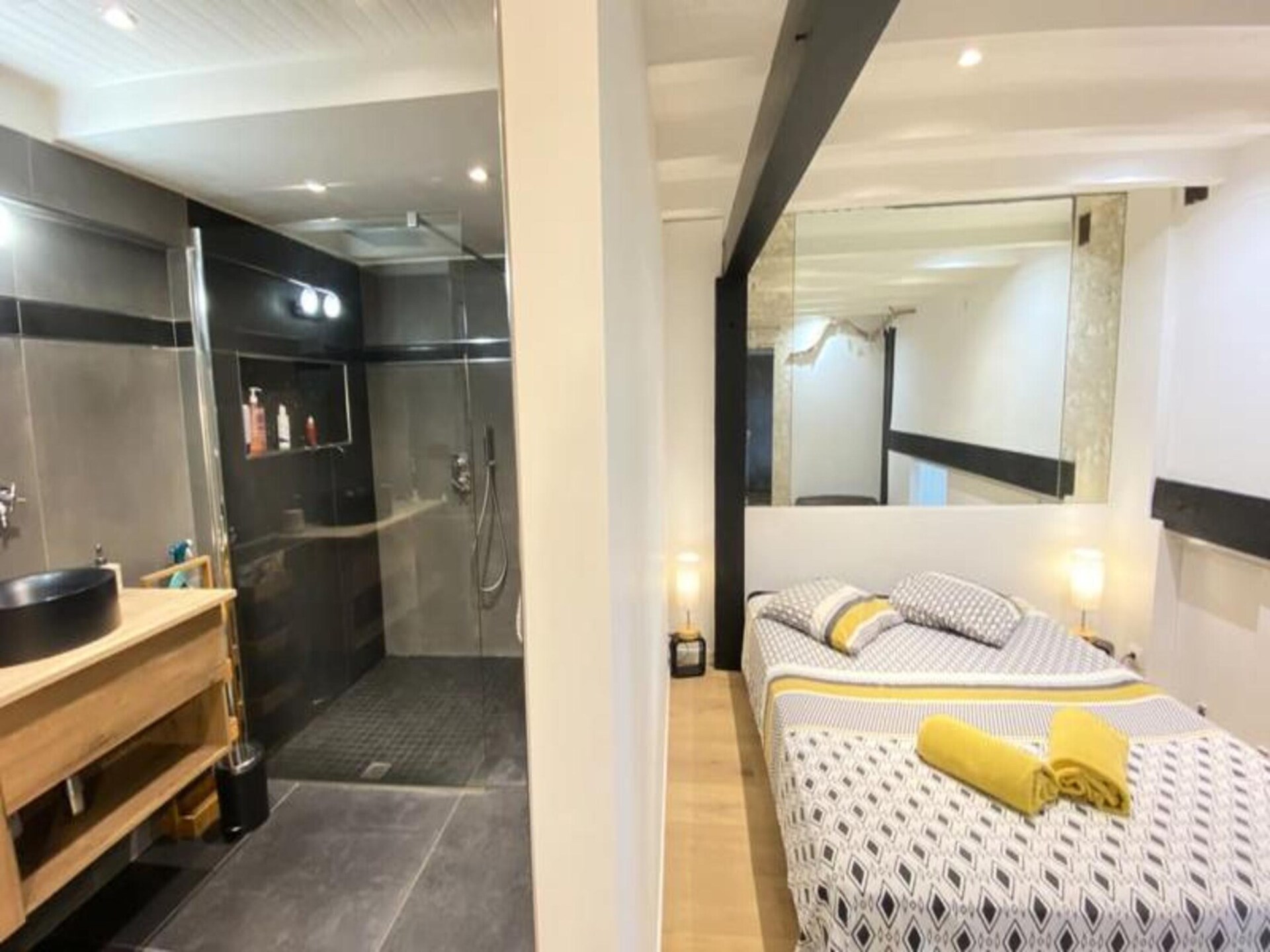 06bx : Superbe Loft - 100m2 - 6 Personnes - foto 18