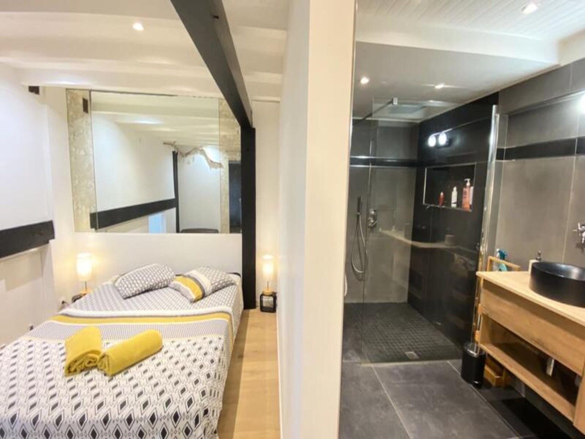 06bx : Superbe Loft - 100m2 - 6 Personnes - foto 4