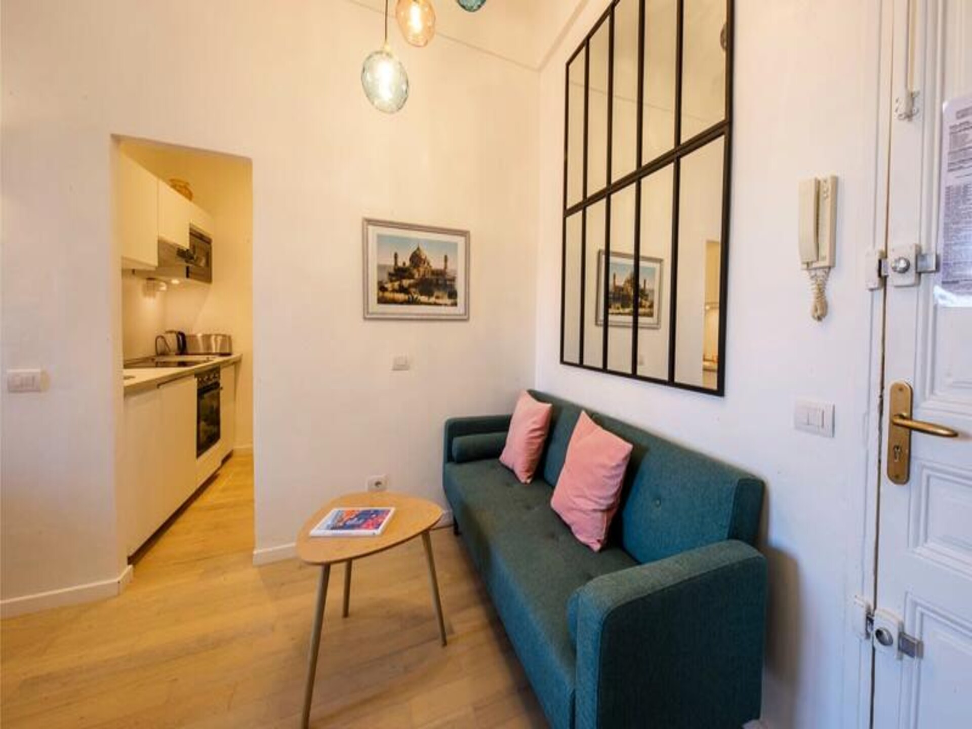 Charmant appartement in hartje Oud Nice met uitzicht op kathedraal - foto 9
