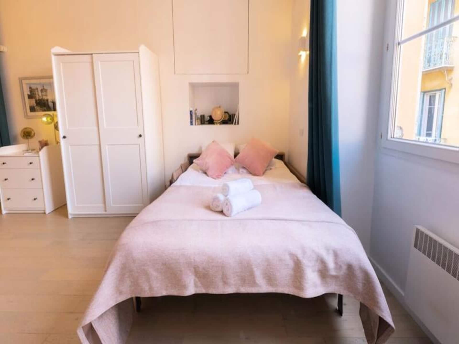 Charmant appartement in hartje Oud Nice met uitzicht op kathedraal - foto 17